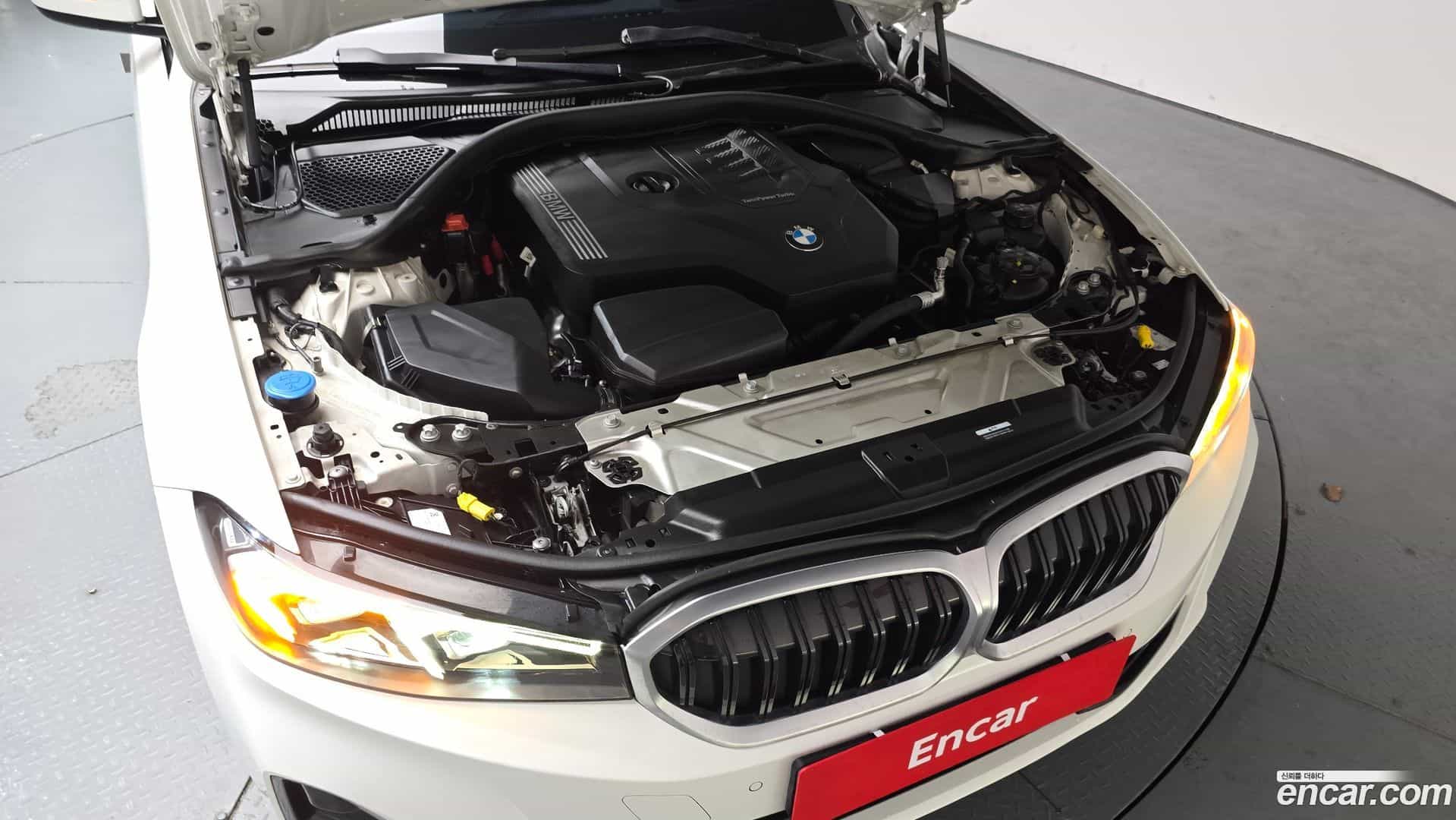 3-Series BMW 2023.6-OUTER-006