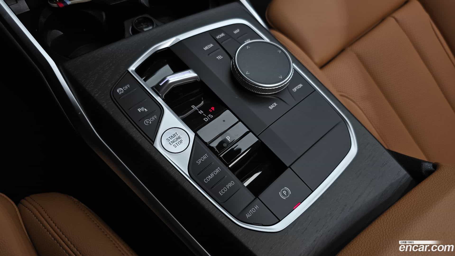 3-Series BMW 2023.6-INNER-009
