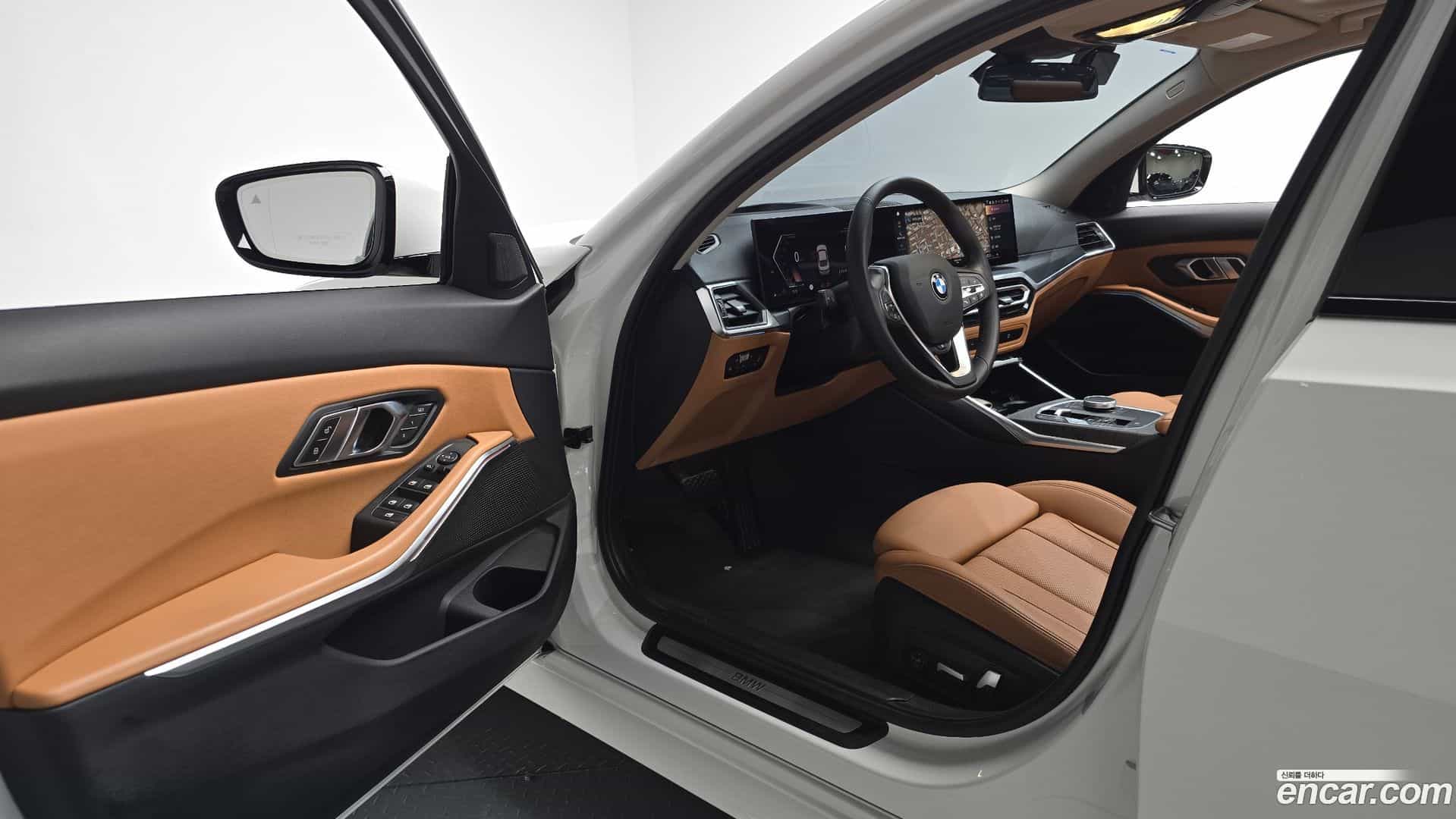 3-Series BMW 2023.6-INNER-010