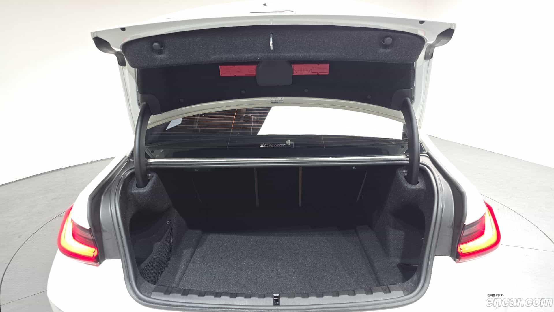 3-Series BMW 2023.6-OPTION-021