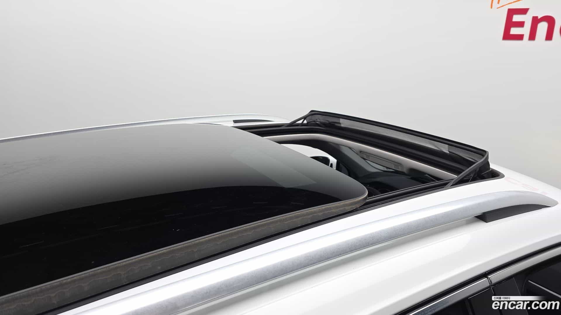 Tiguan Volkswagen 2020.10-OPTION-020