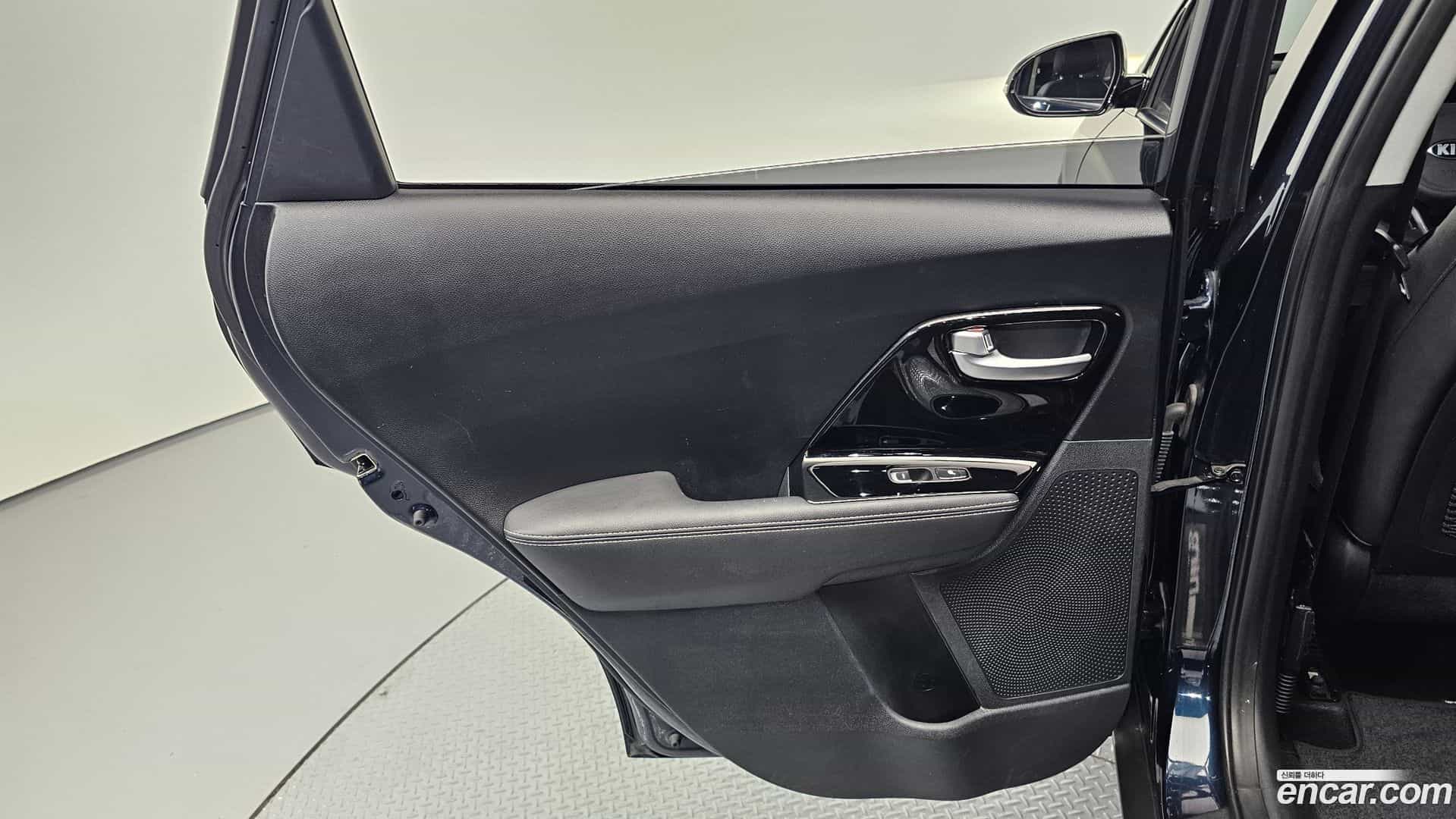 Niro Kia 2018.9-INNER-035