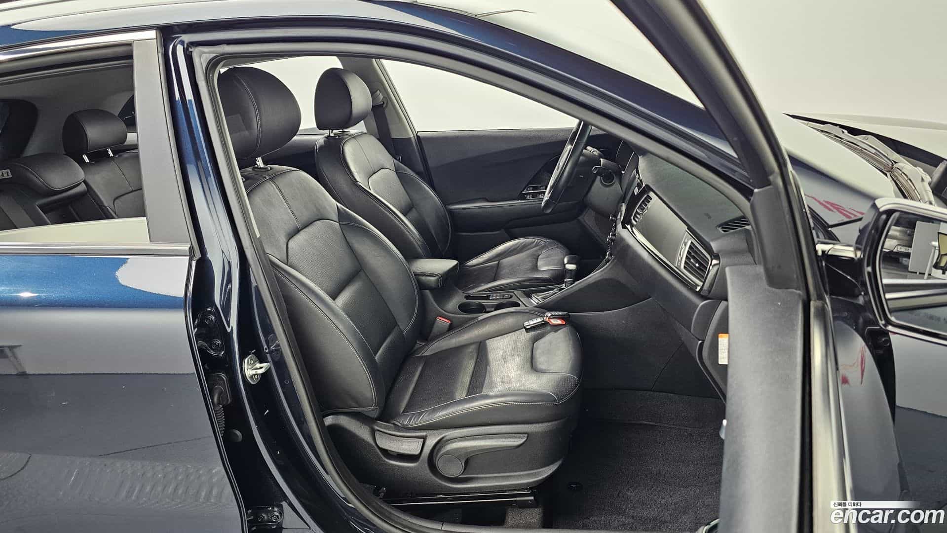 Niro Kia 2018.9-INNER-036