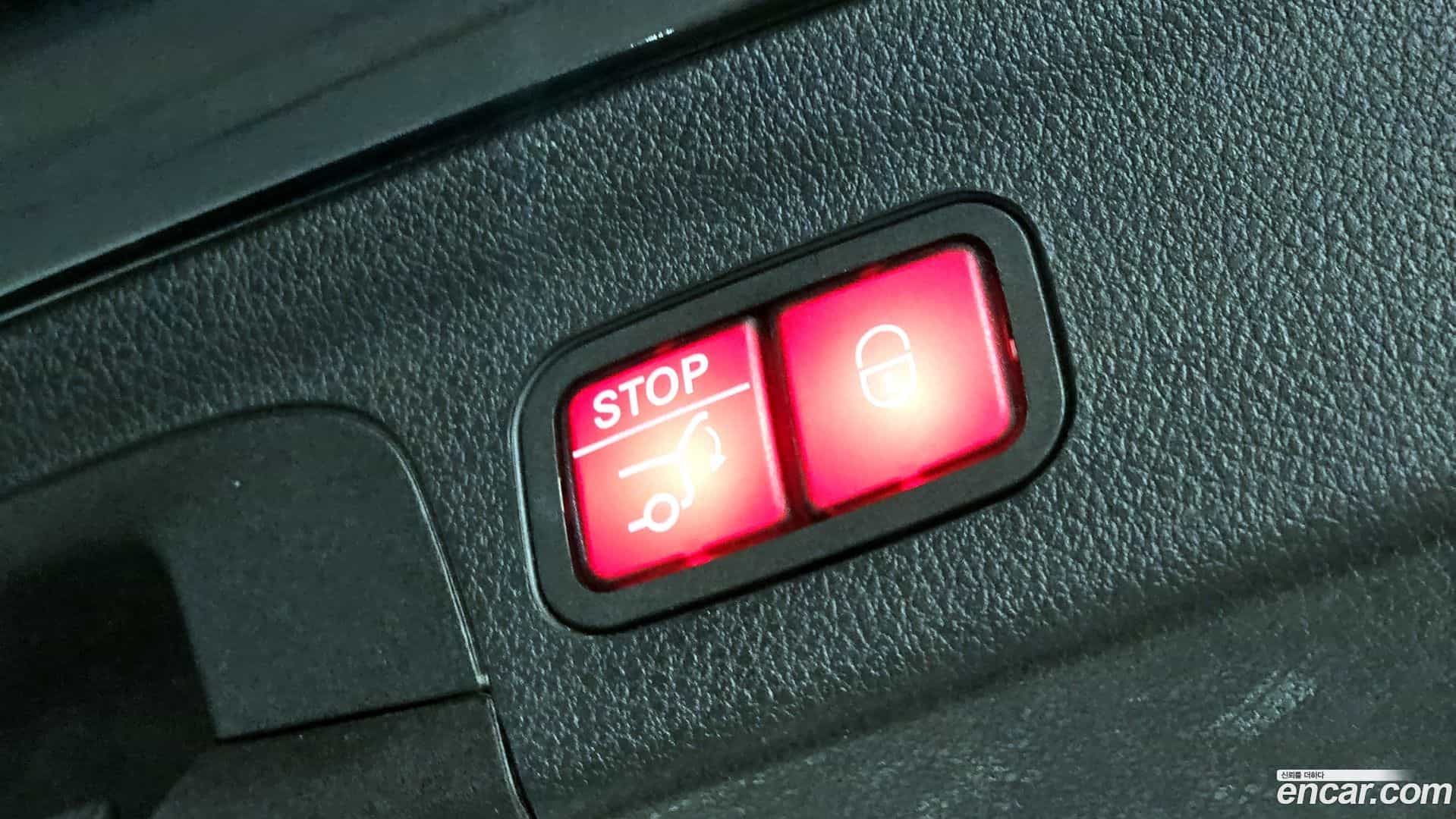 GLE-Class Mercedes-Benz 2019.8-OPTION-024