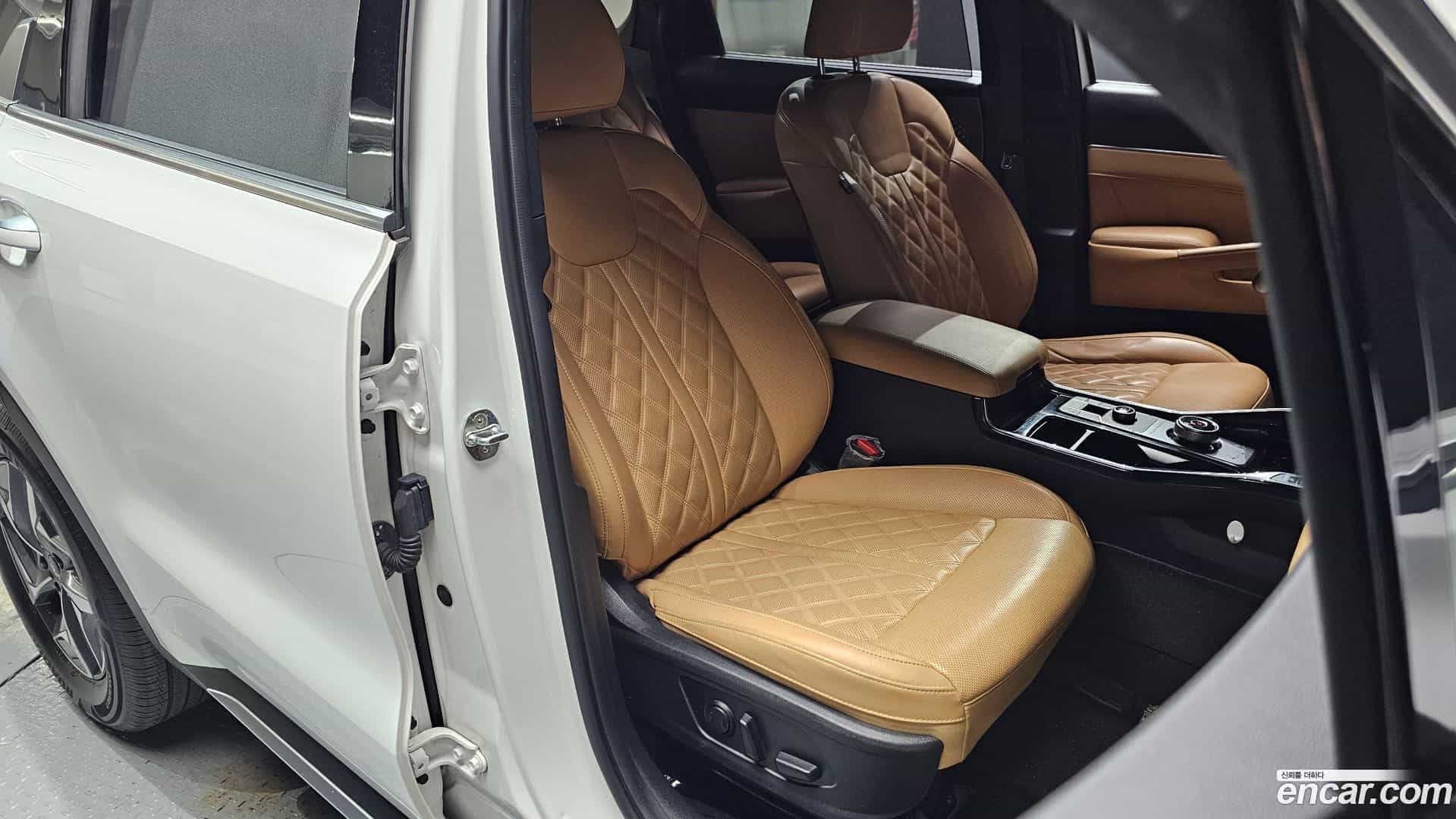 Sorento Kia 2022.4-OPTION-015