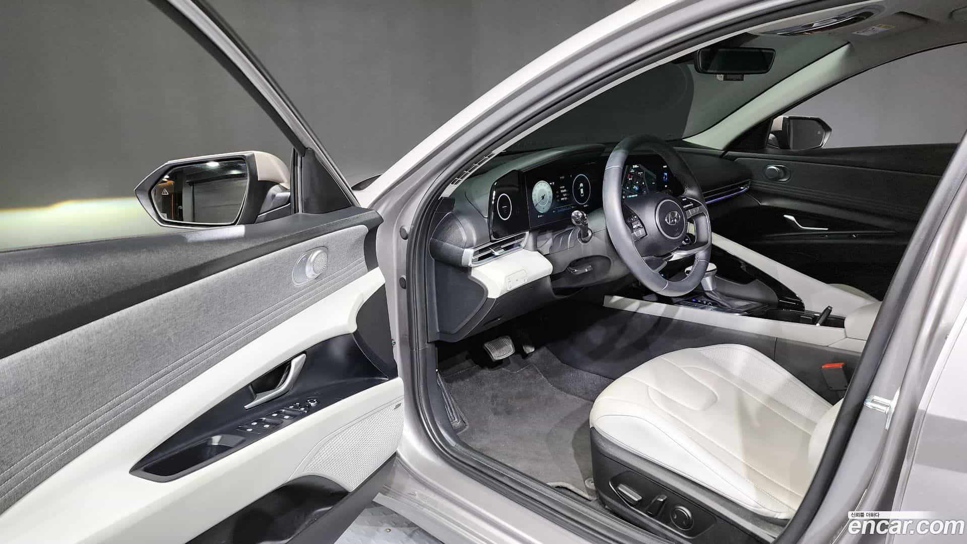 AVANTE Hyundai 2023.2-INNER-010