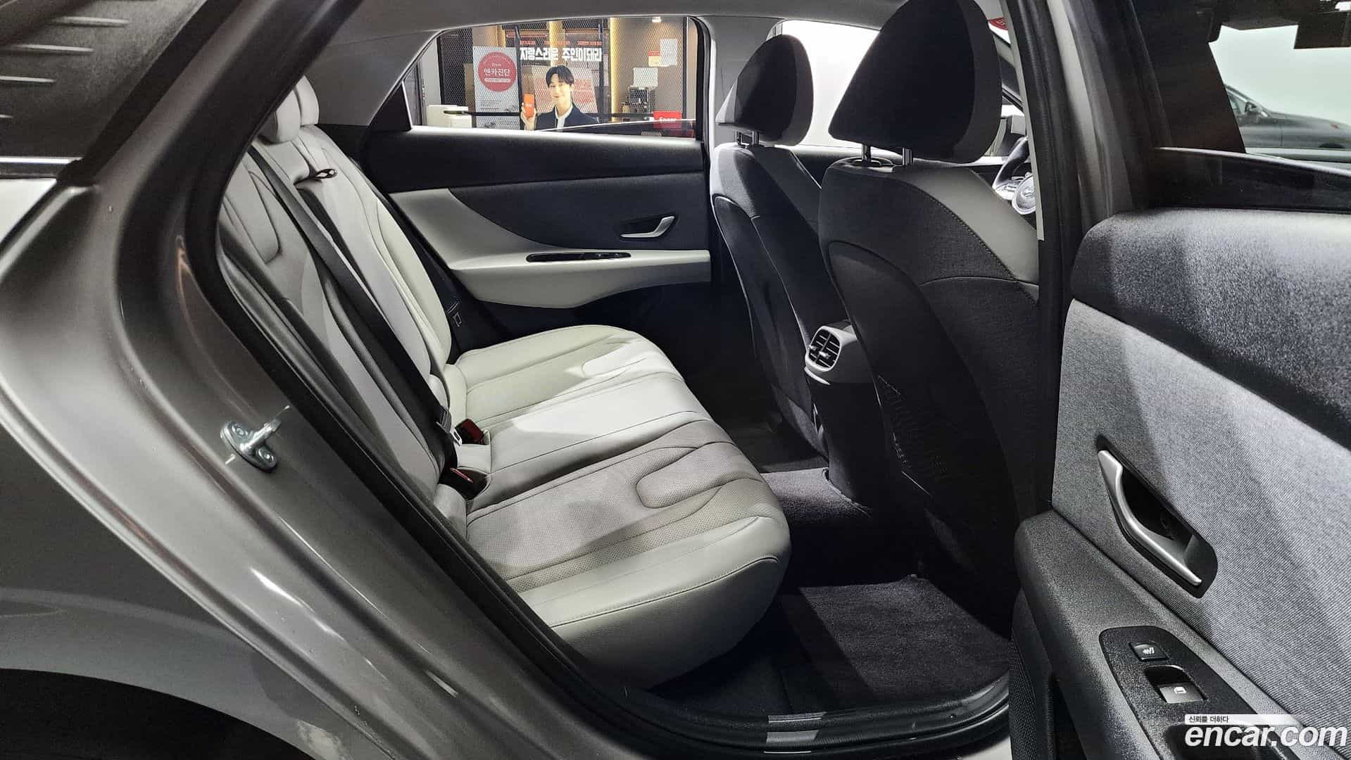 AVANTE Hyundai 2023.2-OPTION-016