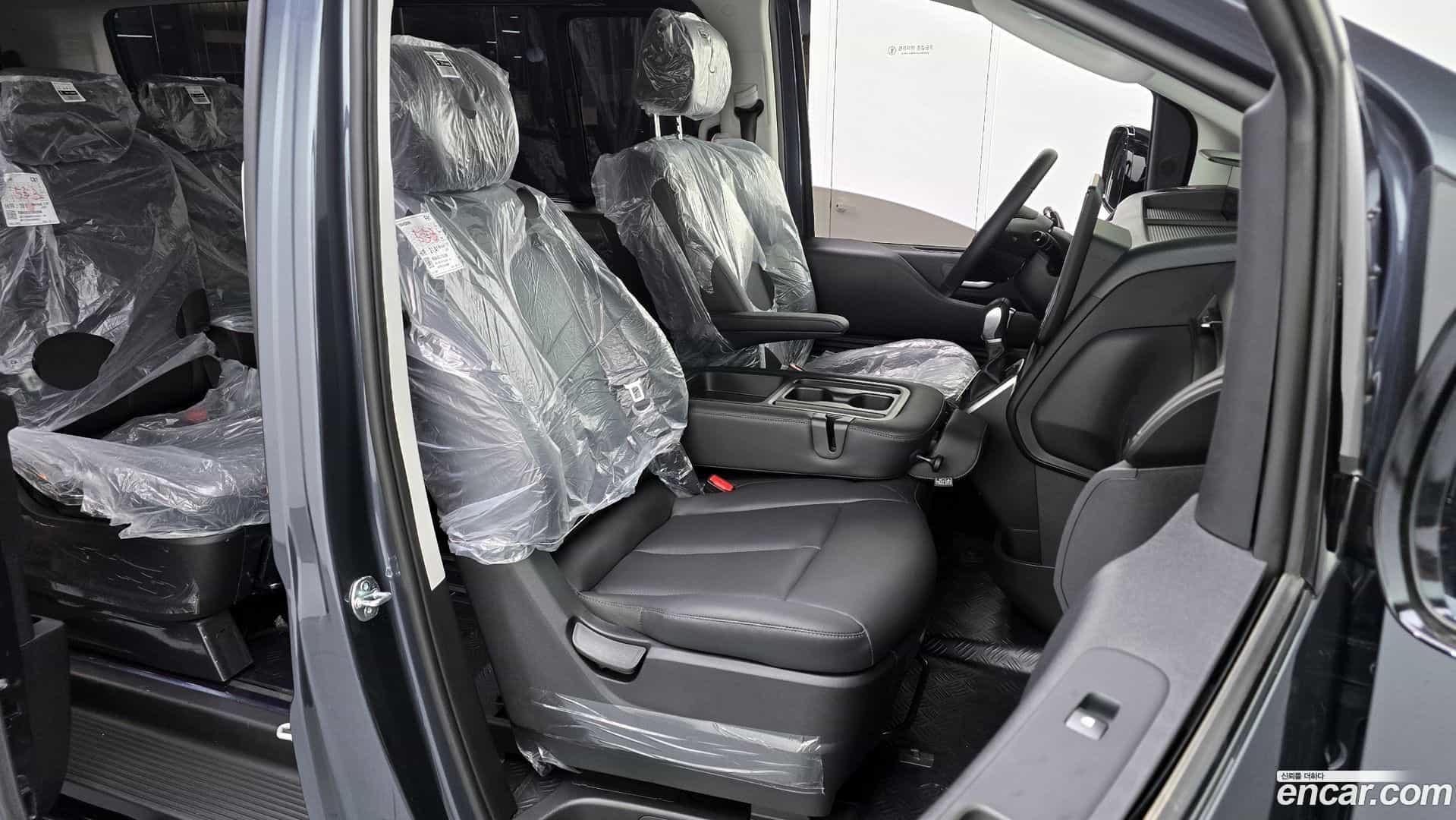 Staria Hyundai 2024.0-OPTION-015