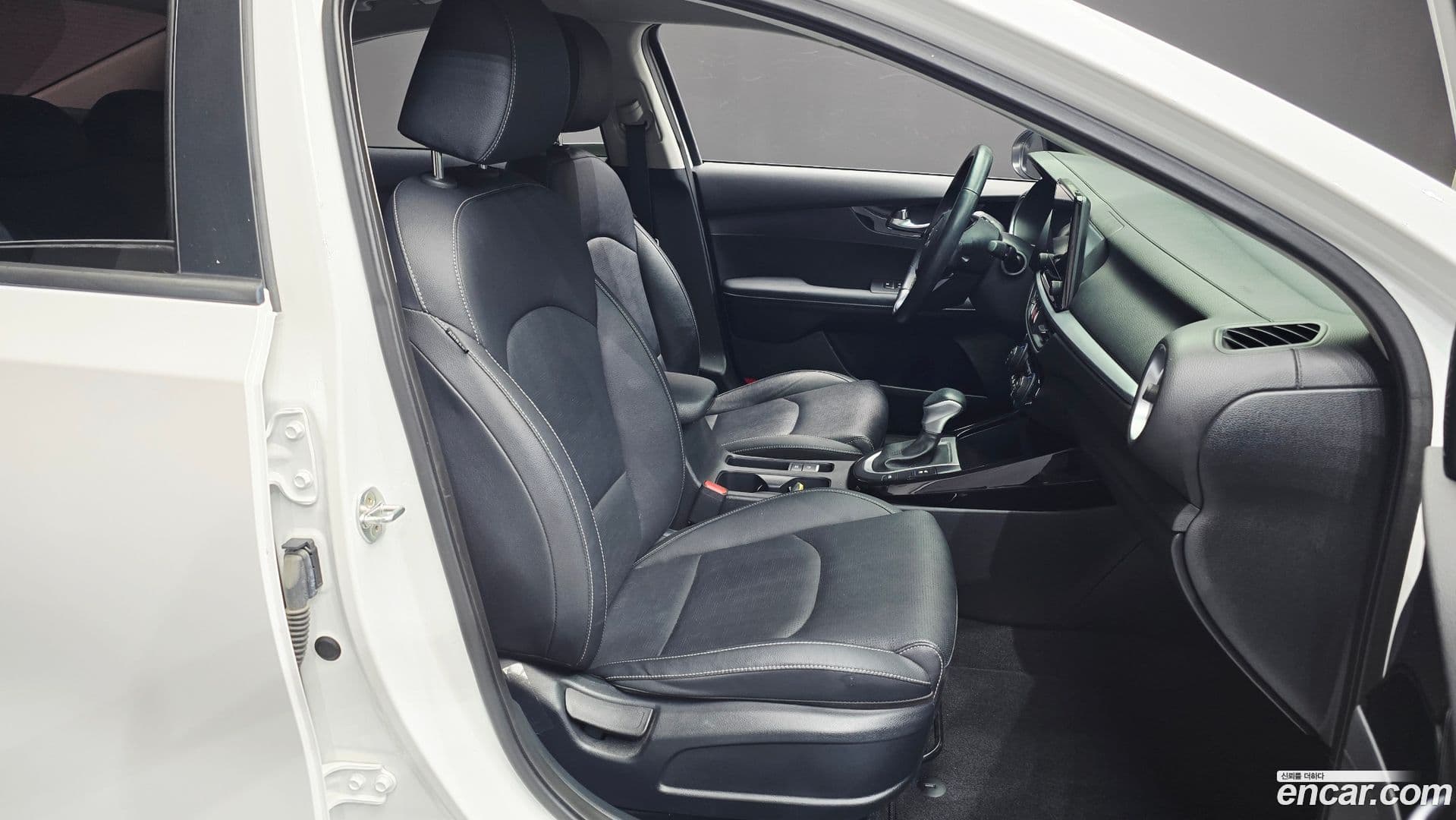 Main__Slider__Photo:K3 Kia 2022.9-11