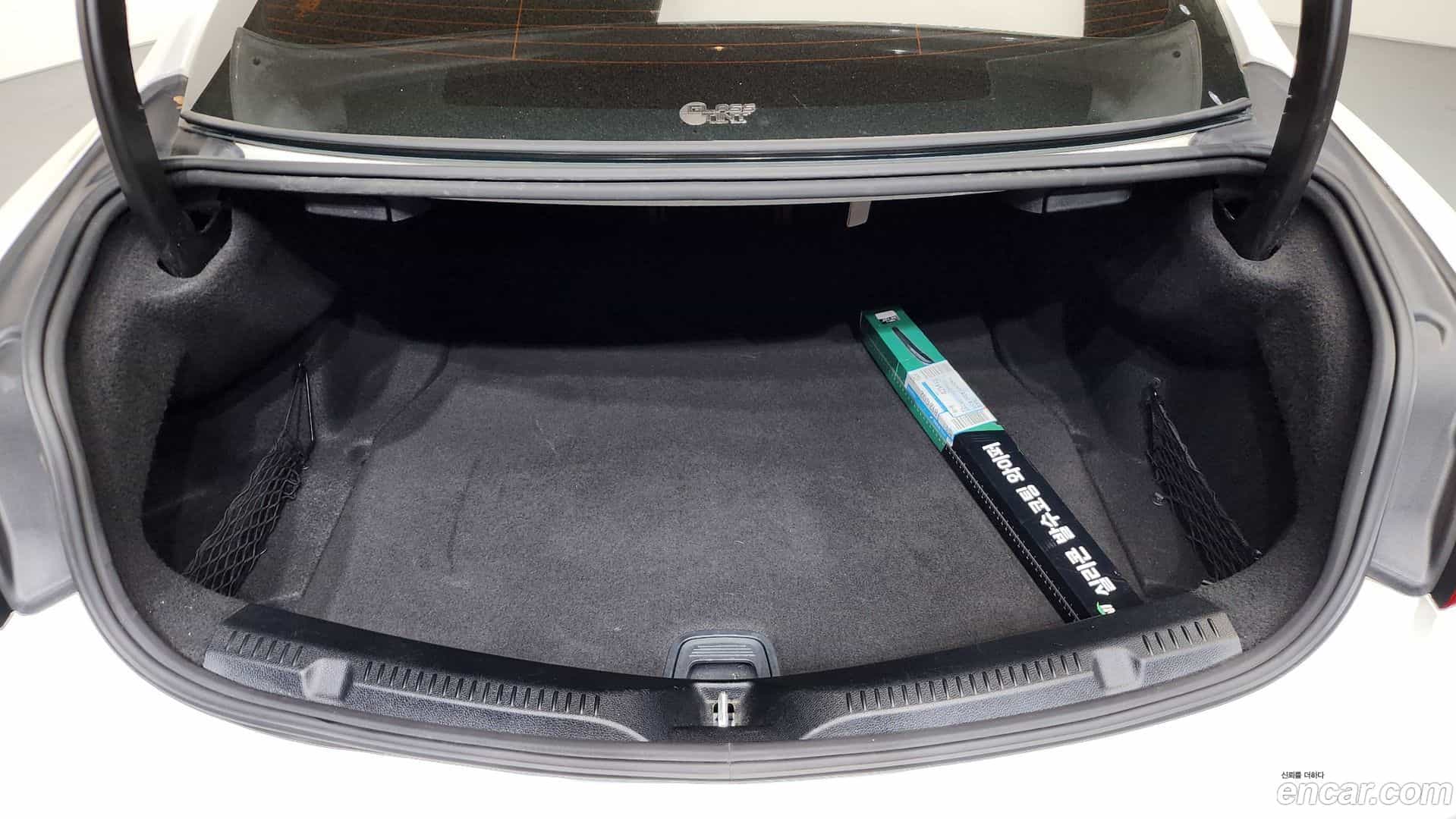 E-Class Mercedes-Benz 2019.2-OPTION-024