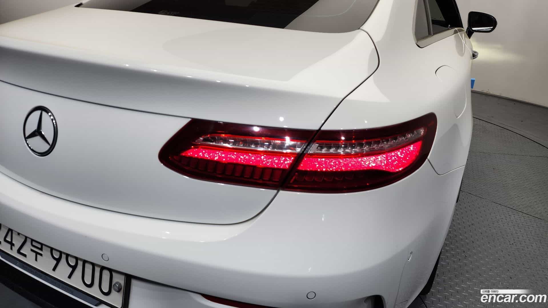 E-Class Mercedes-Benz 2019.2-OUTER-033