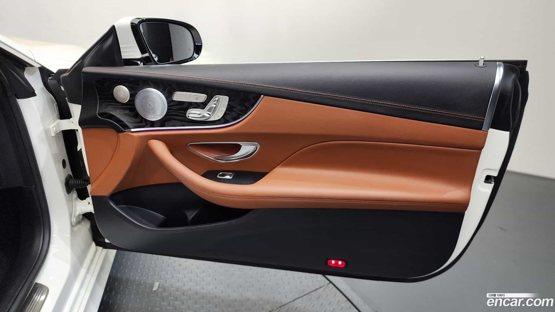 E-Class Mercedes-Benz 2019.2-INNER-034