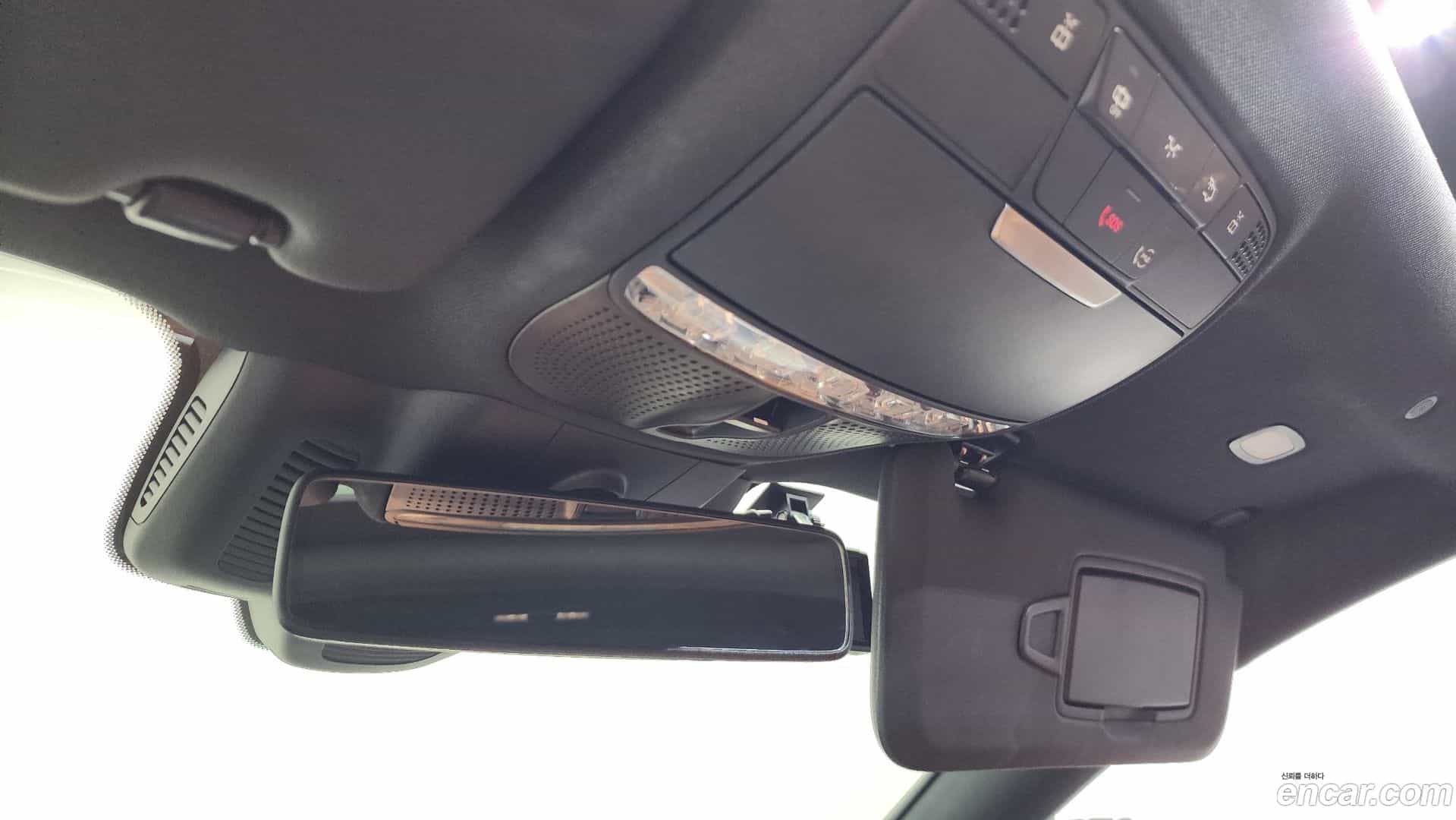 E-Class Mercedes-Benz 2019.2-OPTION-042
