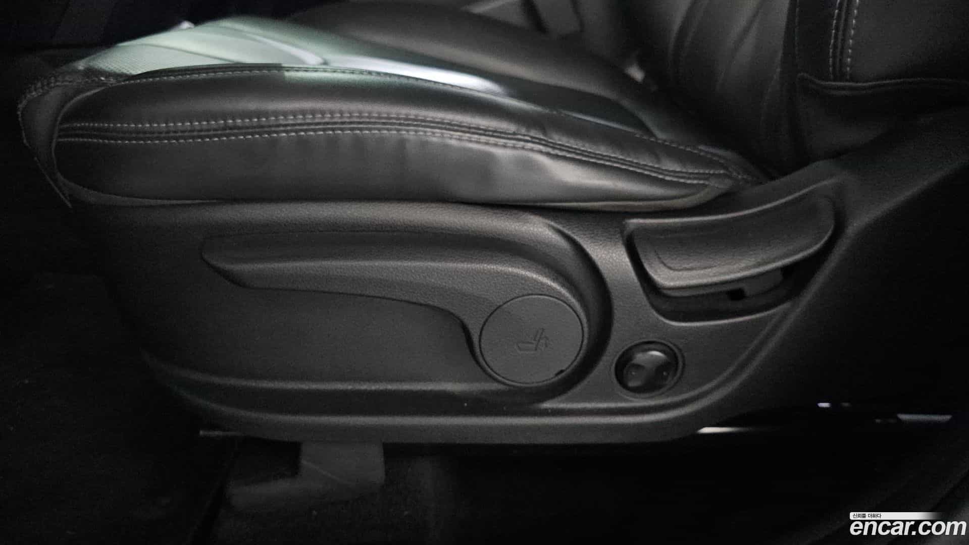 Santafe Hyundai 2021.2-OPTION-044