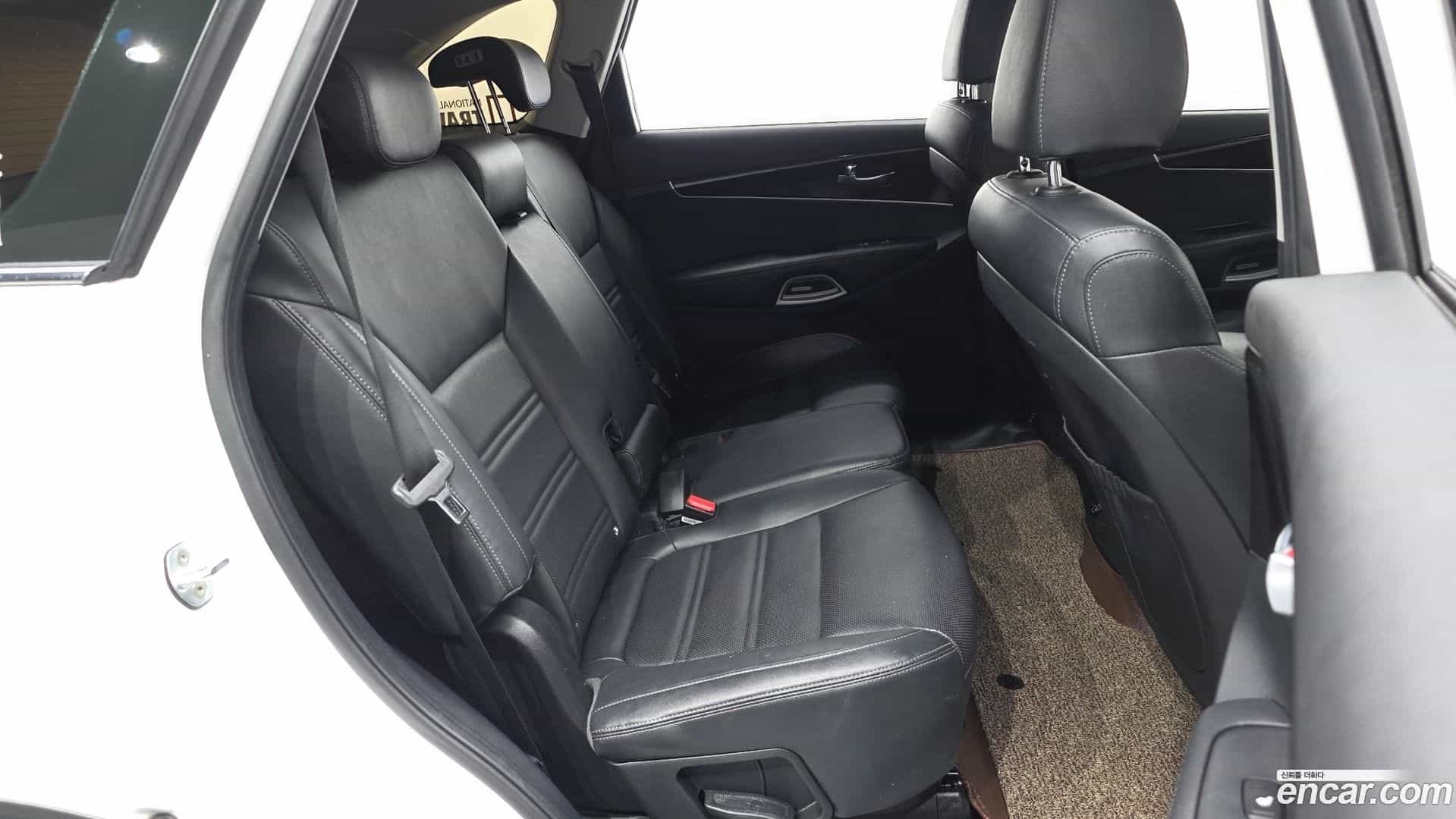 Sorento Kia 2017.8-OPTION-016