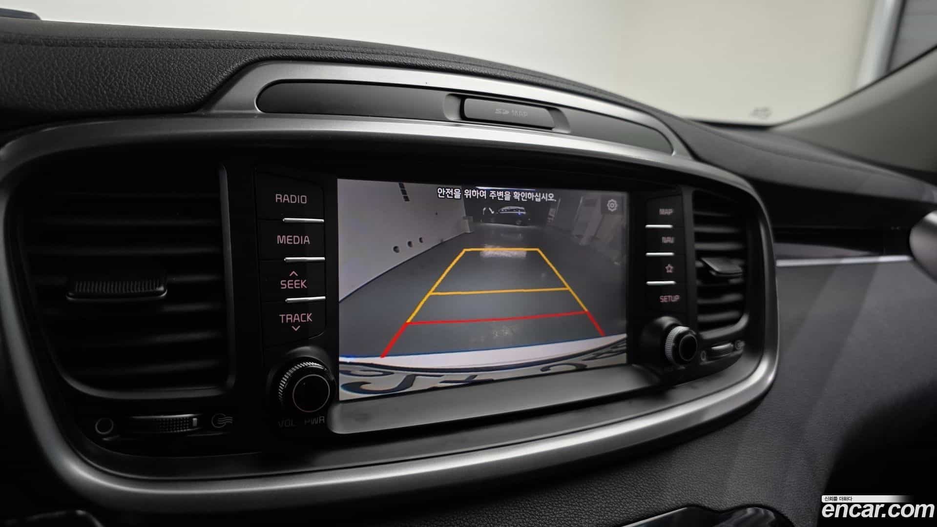 Sorento Kia 2017.8-OPTION-019