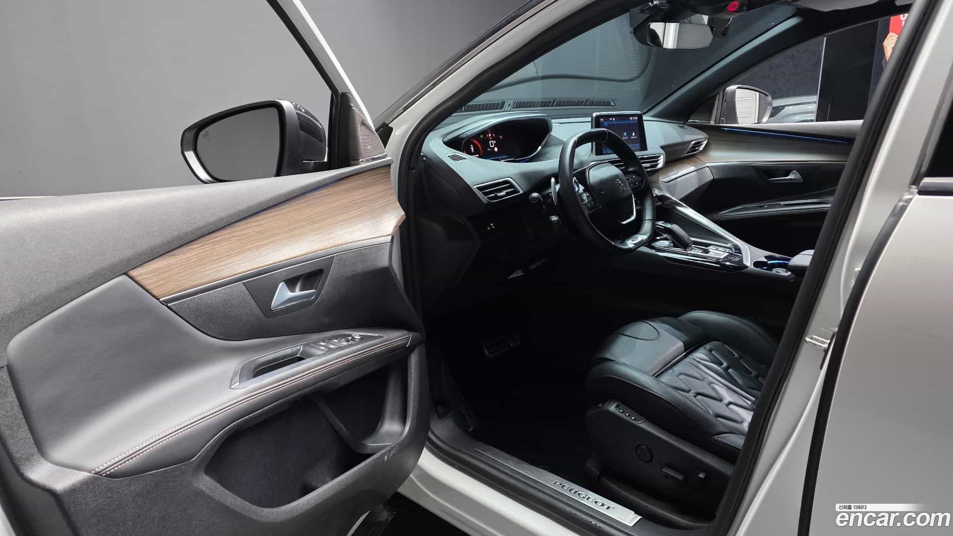 5008 Peugeot 2022.11-INNER-010