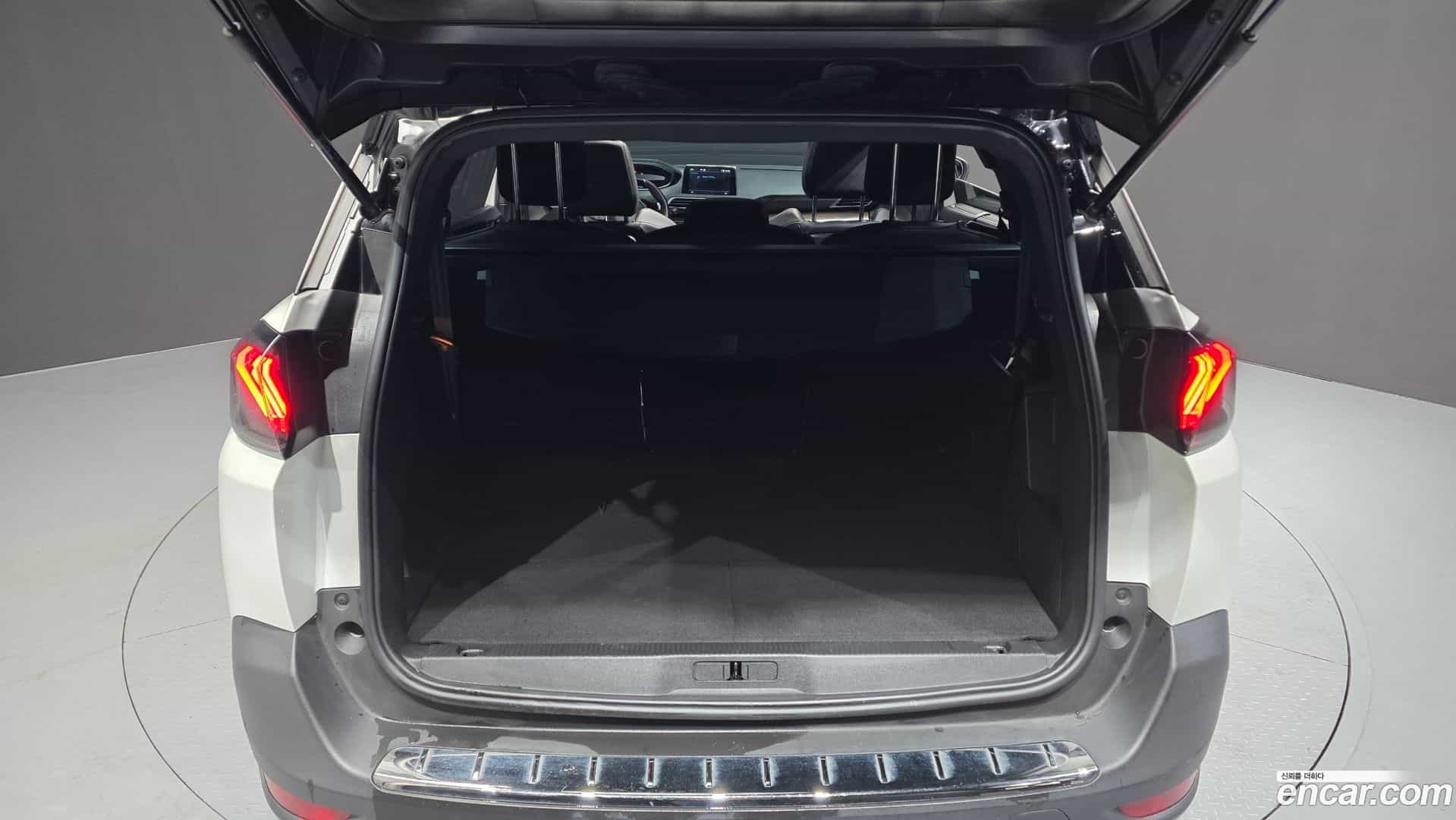 5008 Peugeot 2022.11-OPTION-024