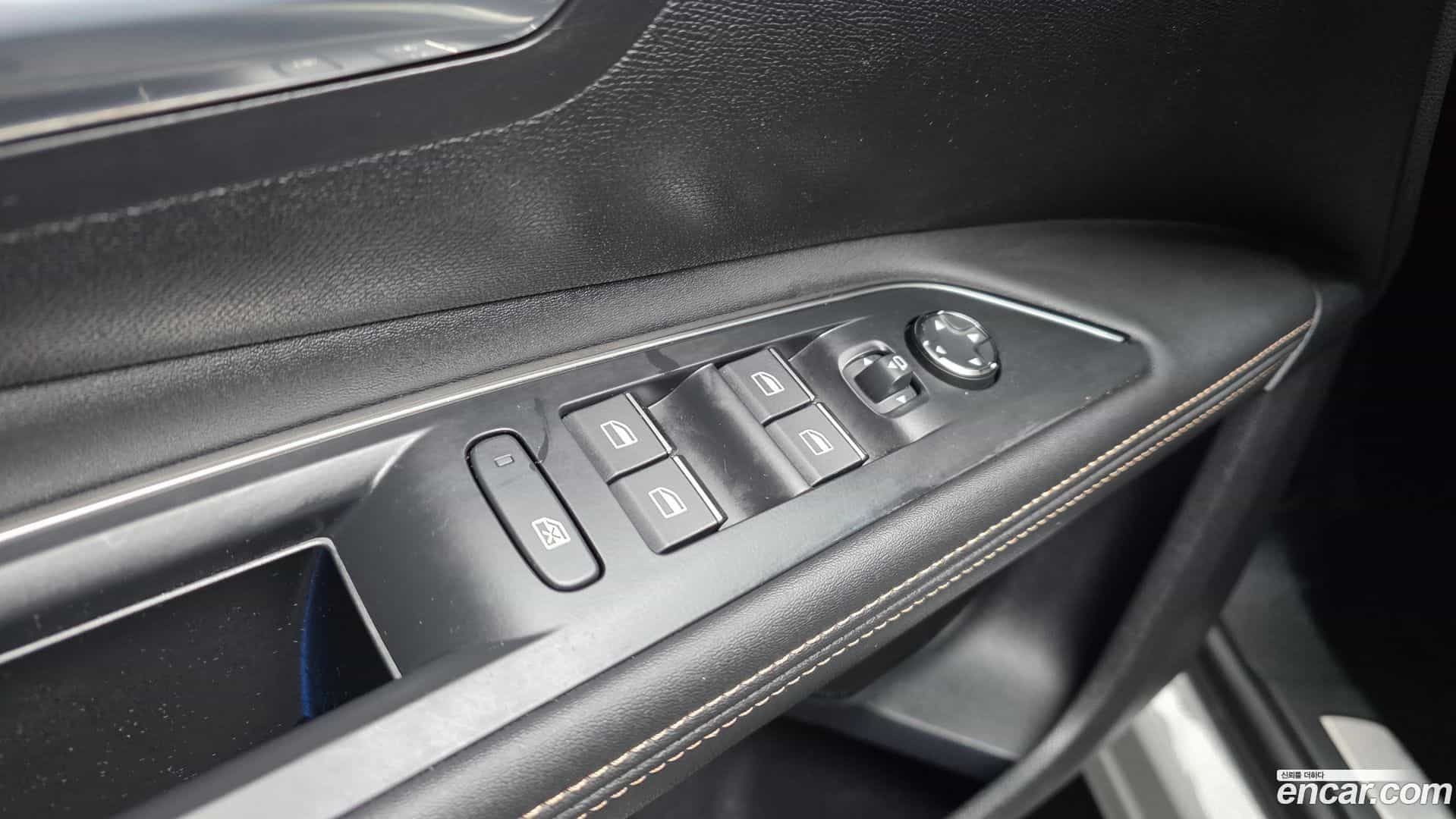 5008 Peugeot 2022.11-OPTION-042
