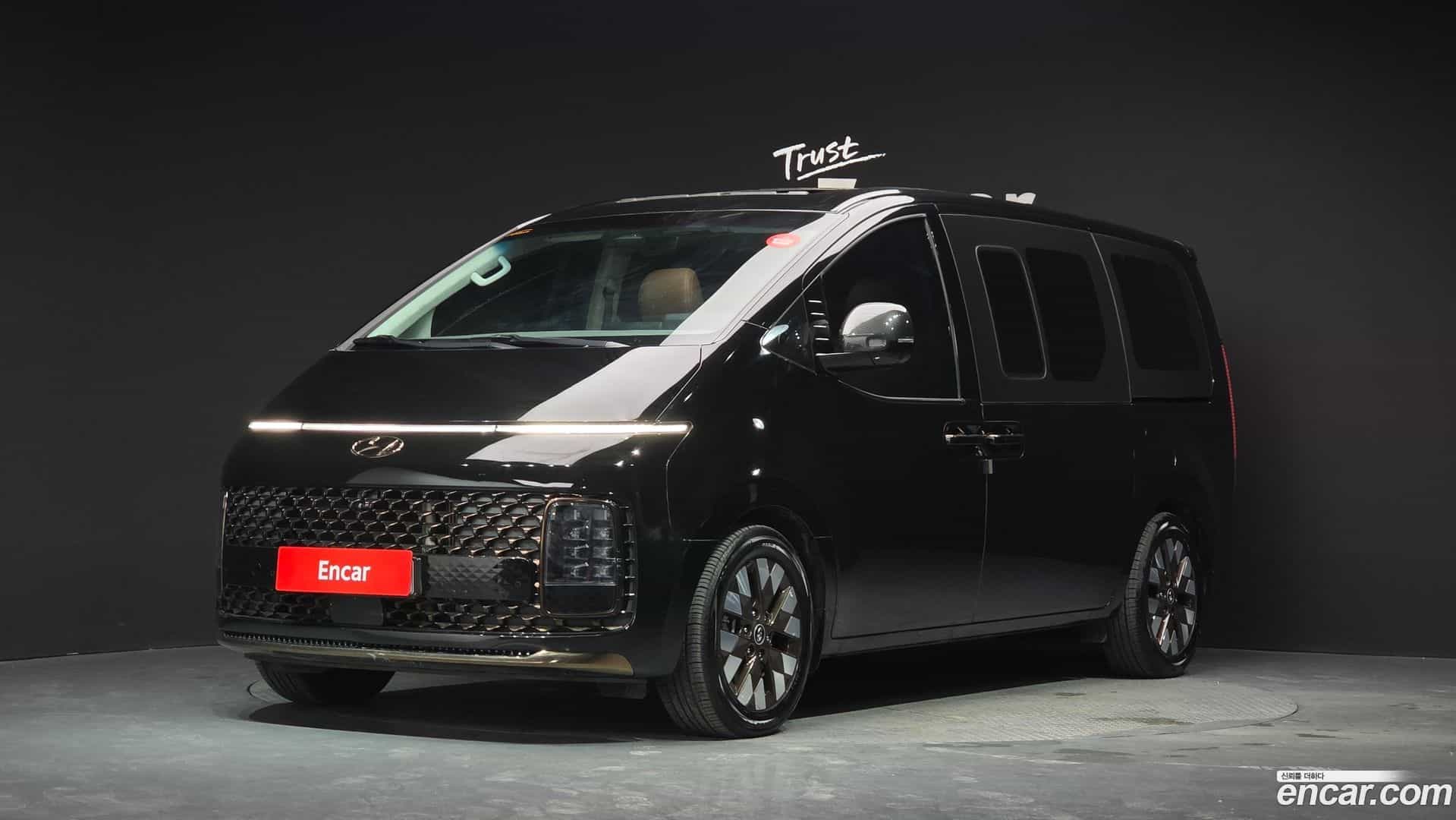 Staria Hyundai 2022.10-OUTER-001