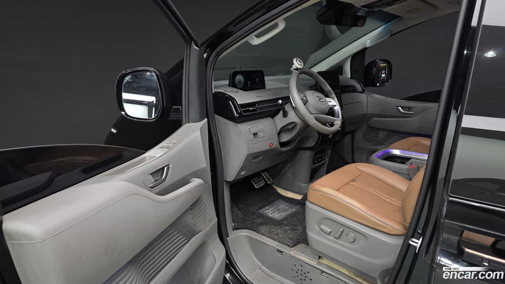 Staria Hyundai 2022.10-INNER-010