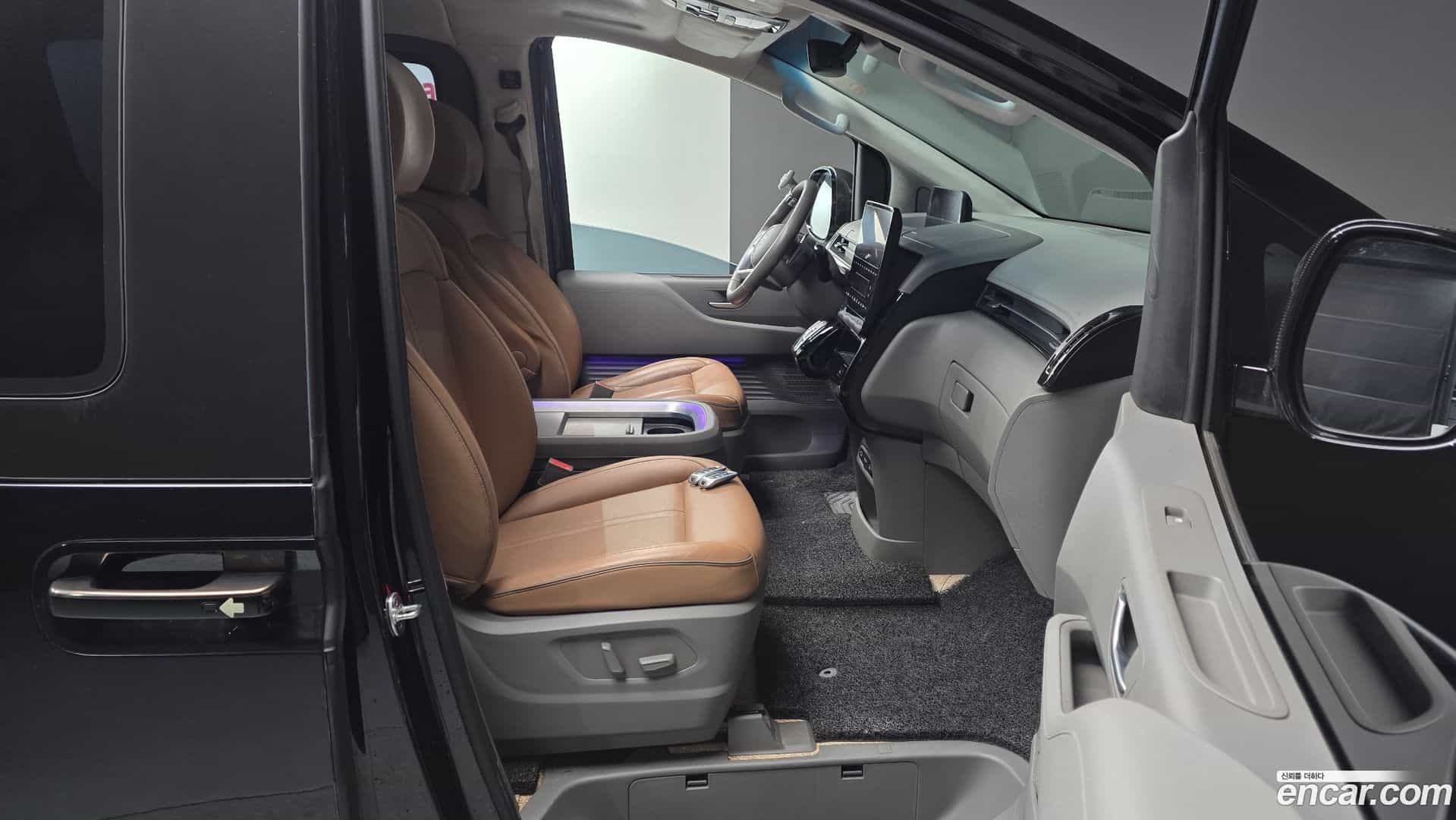 Staria Hyundai 2022.10-OPTION-015