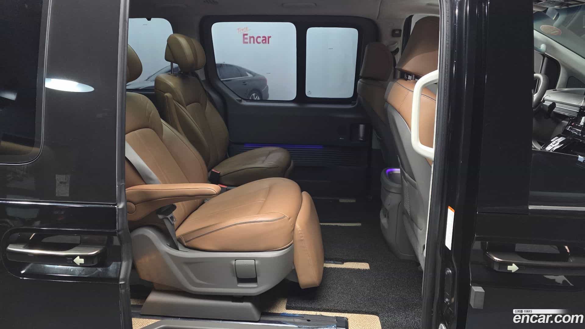Staria Hyundai 2022.10-OPTION-016