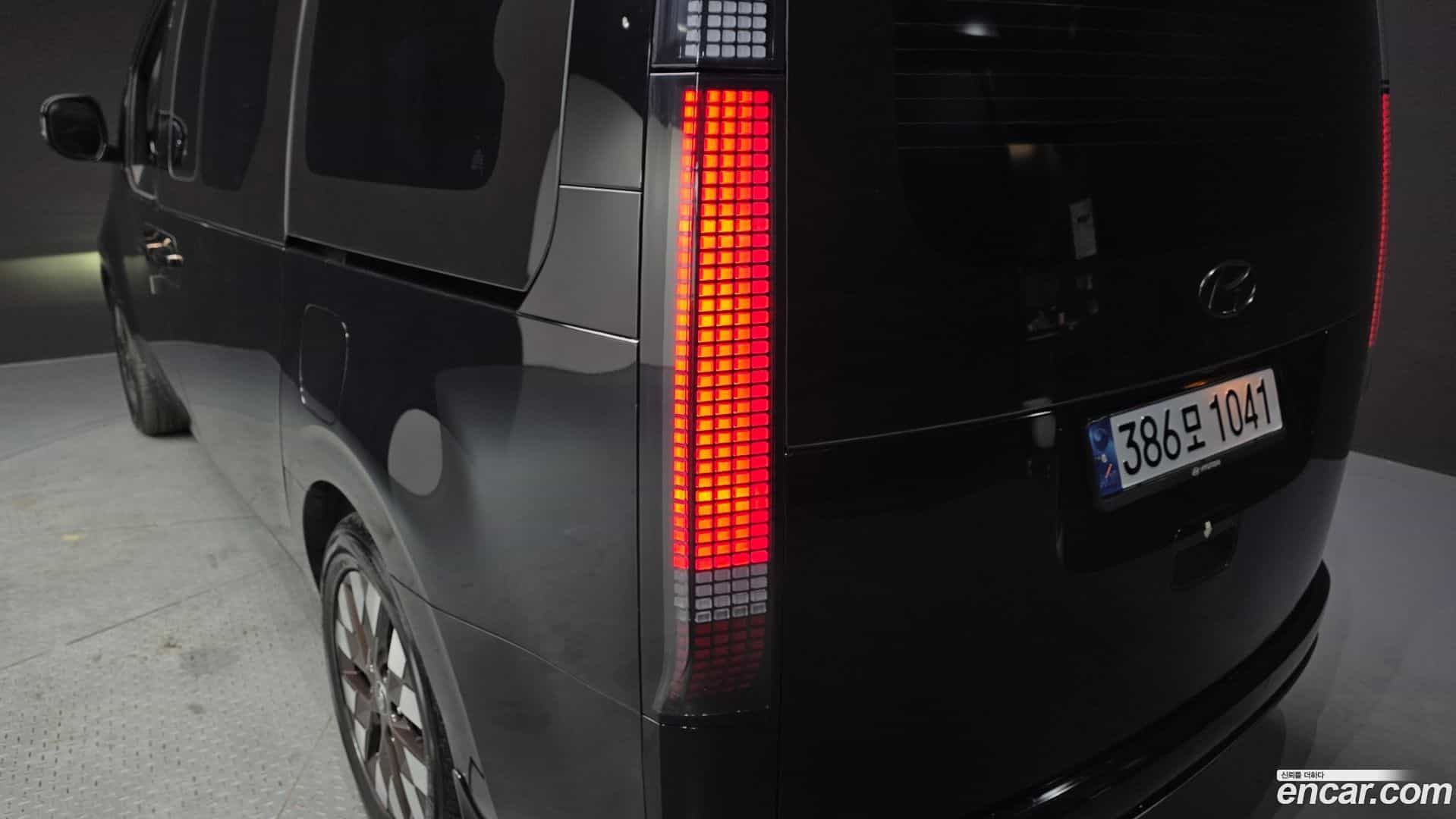 Staria Hyundai 2022.10-OUTER-033