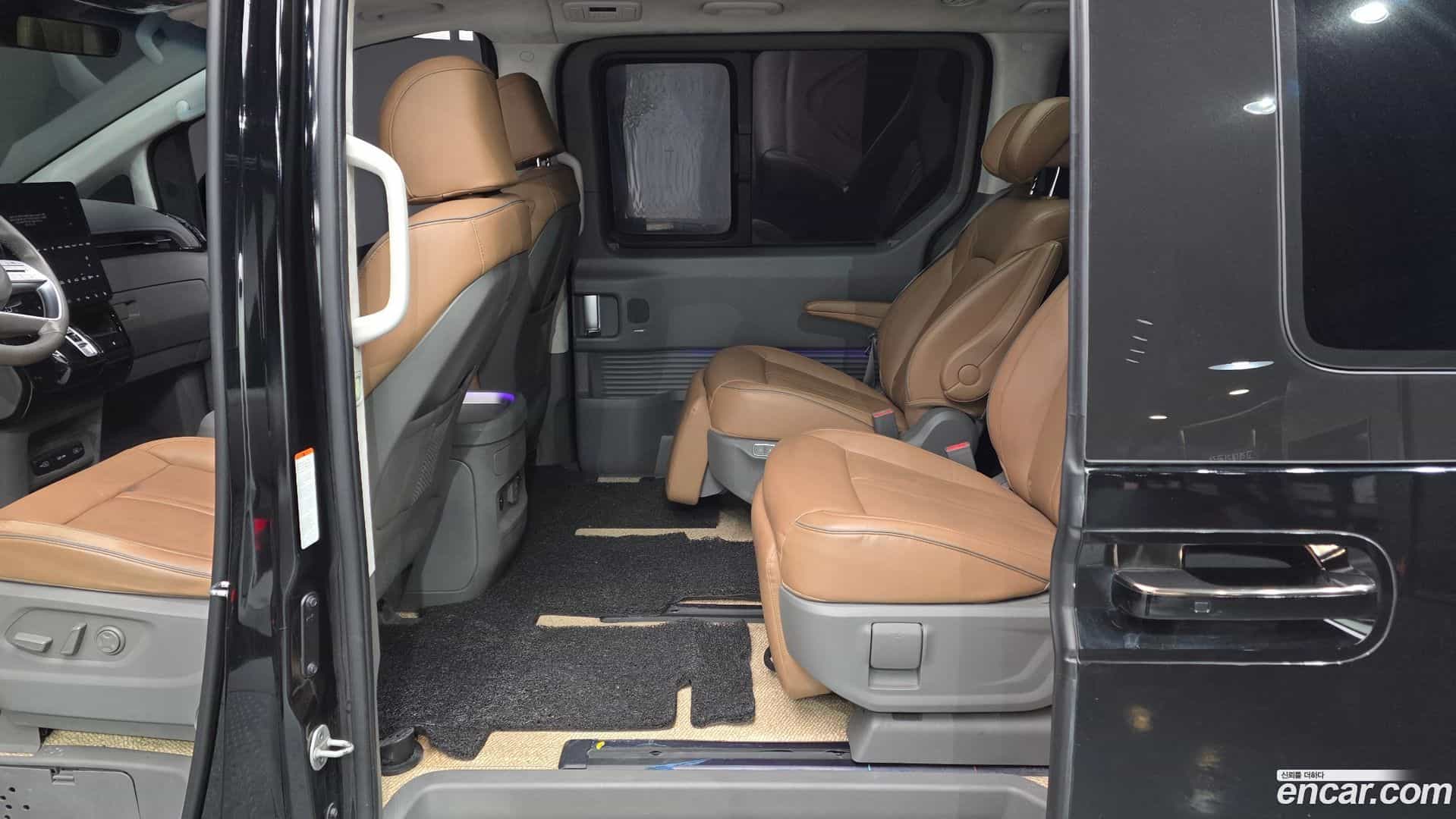 Staria Hyundai 2022.10-INNER-036