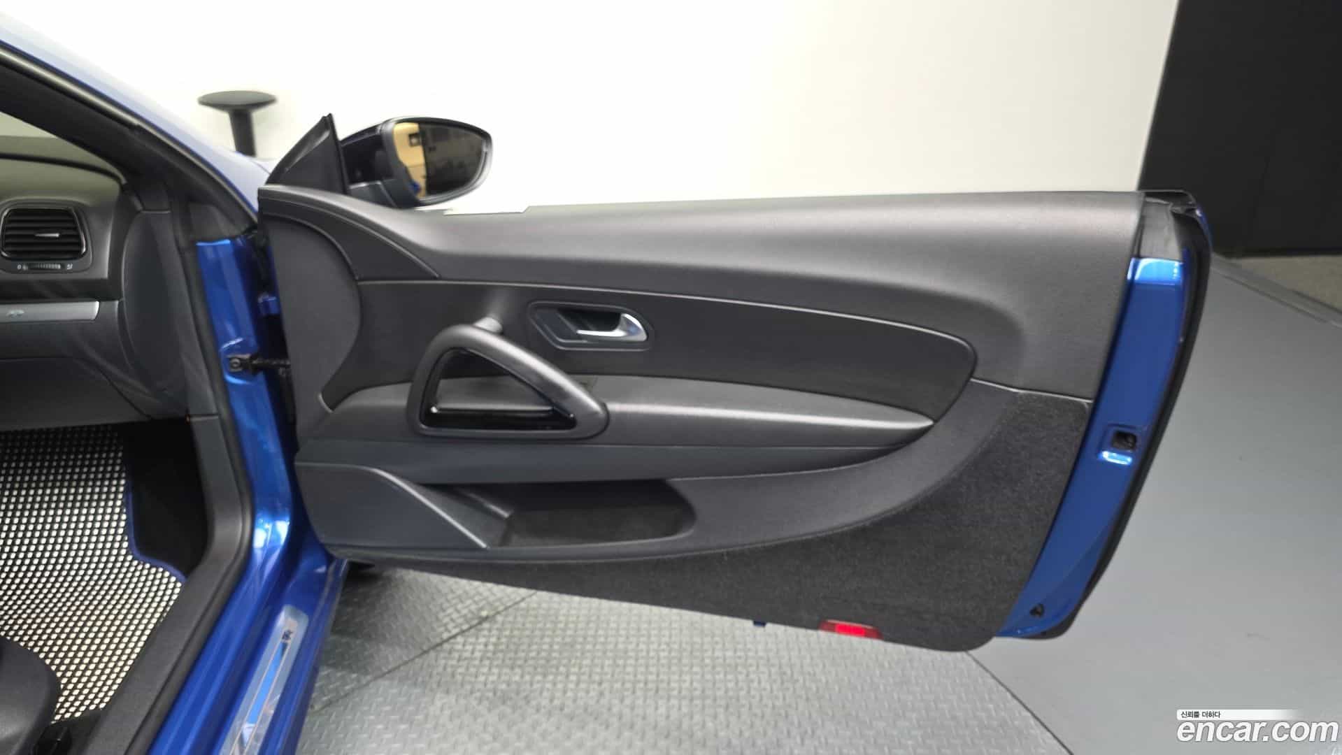 Scirocco Volkswagen 2013.3-INNER-035