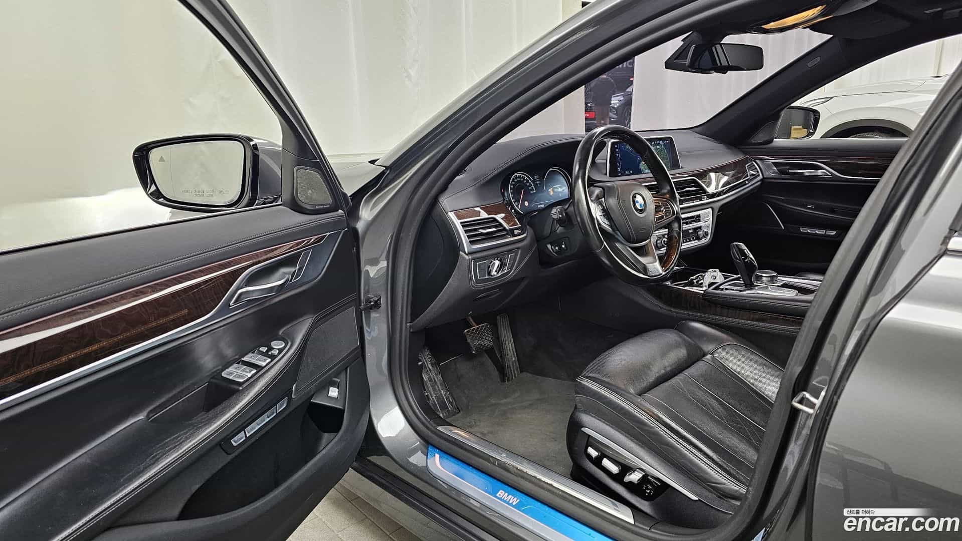 7-Series BMW 2016.3-INNER-010