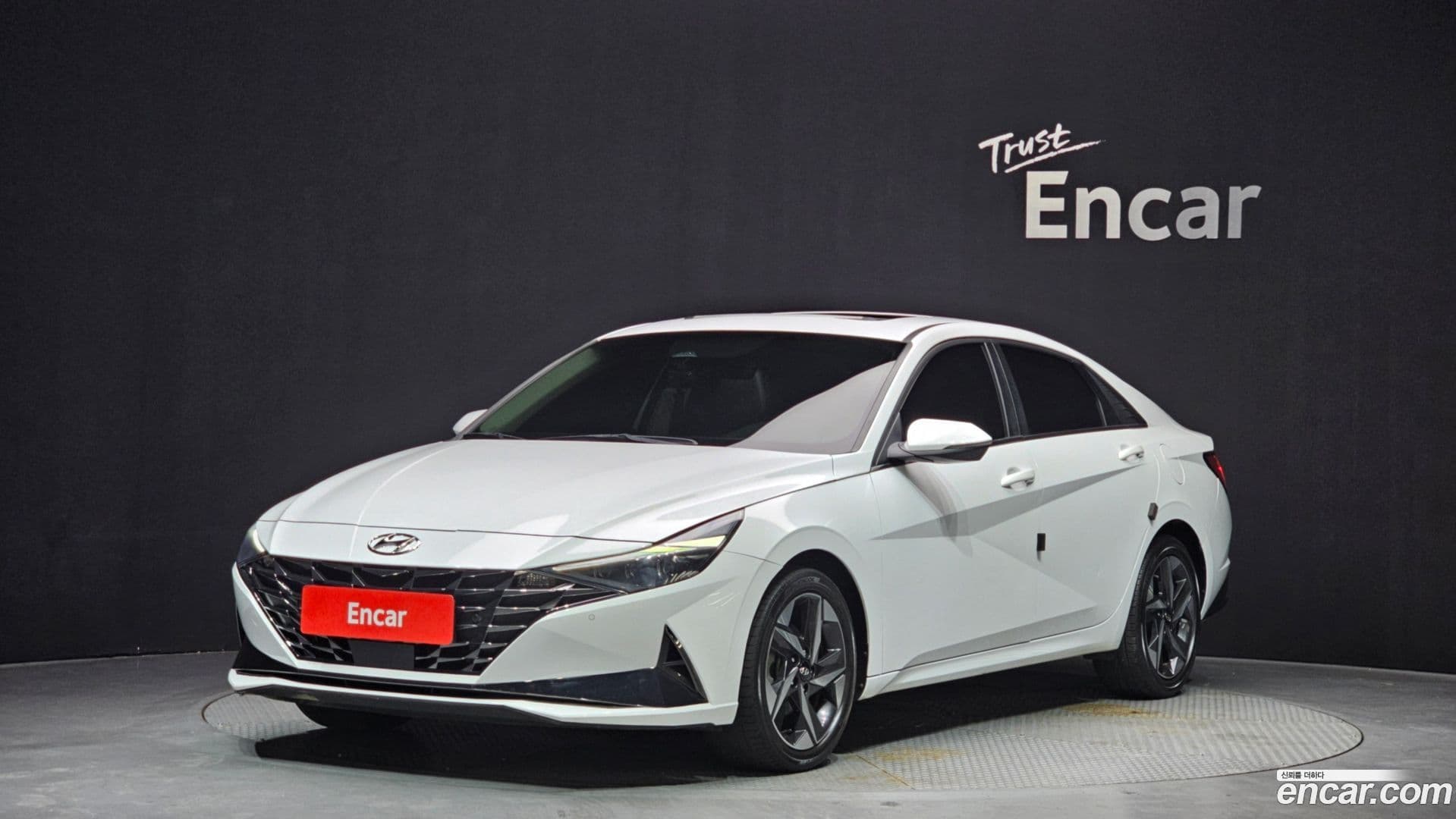 Main__Slider__Photo:AVANTE Hyundai 2022.1-0