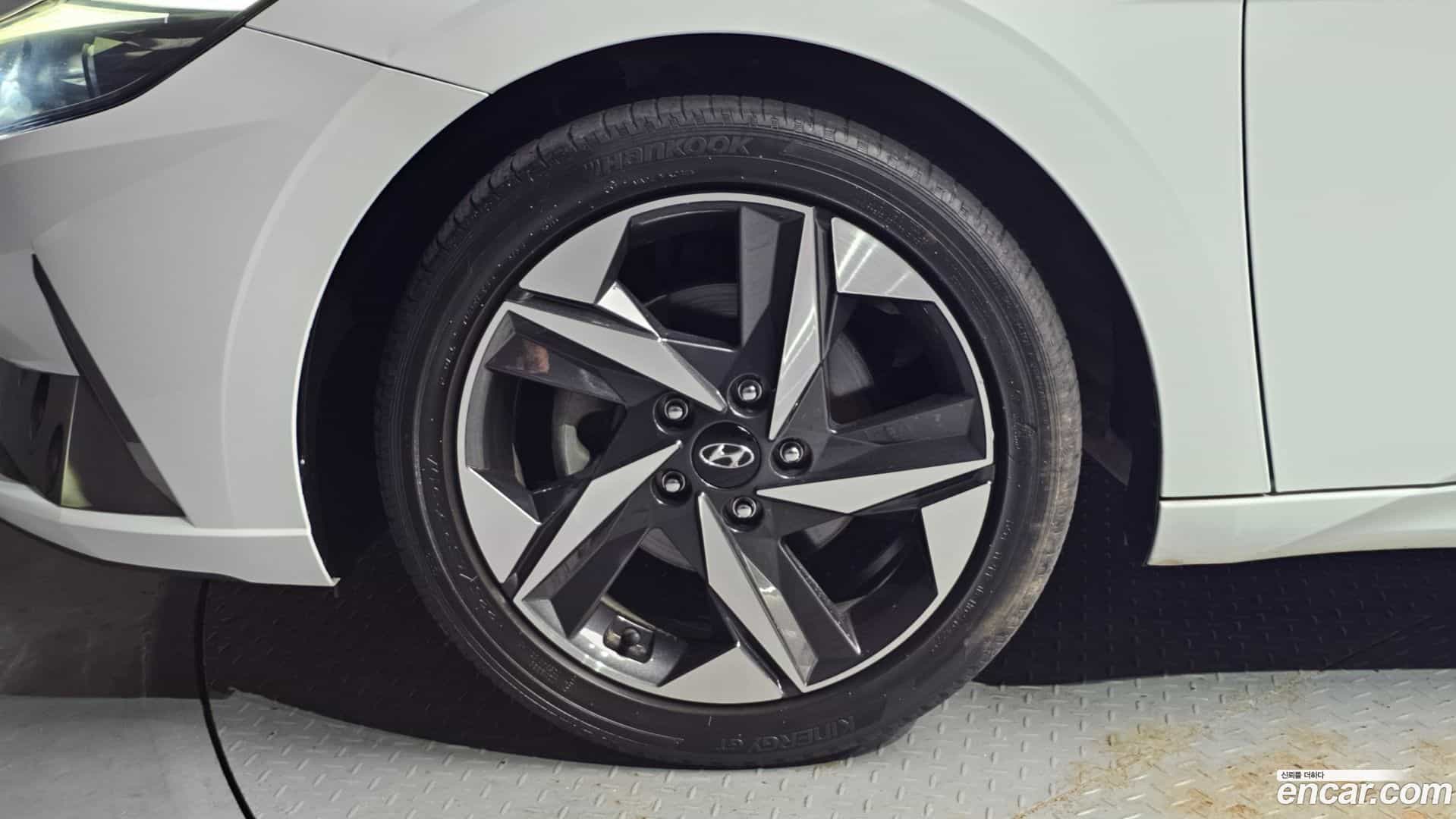 AVANTE Hyundai 2022.1-OUTER-005
