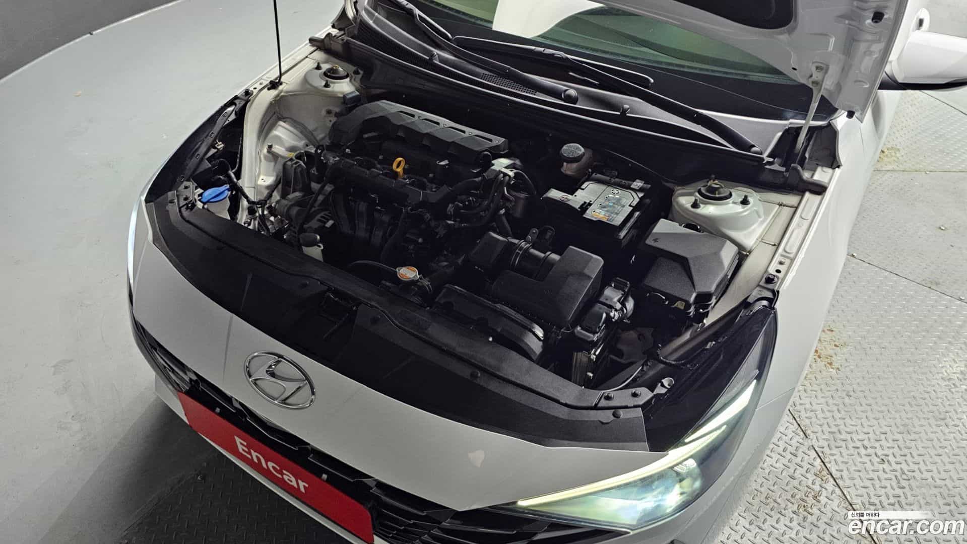 AVANTE Hyundai 2022.1-OUTER-006