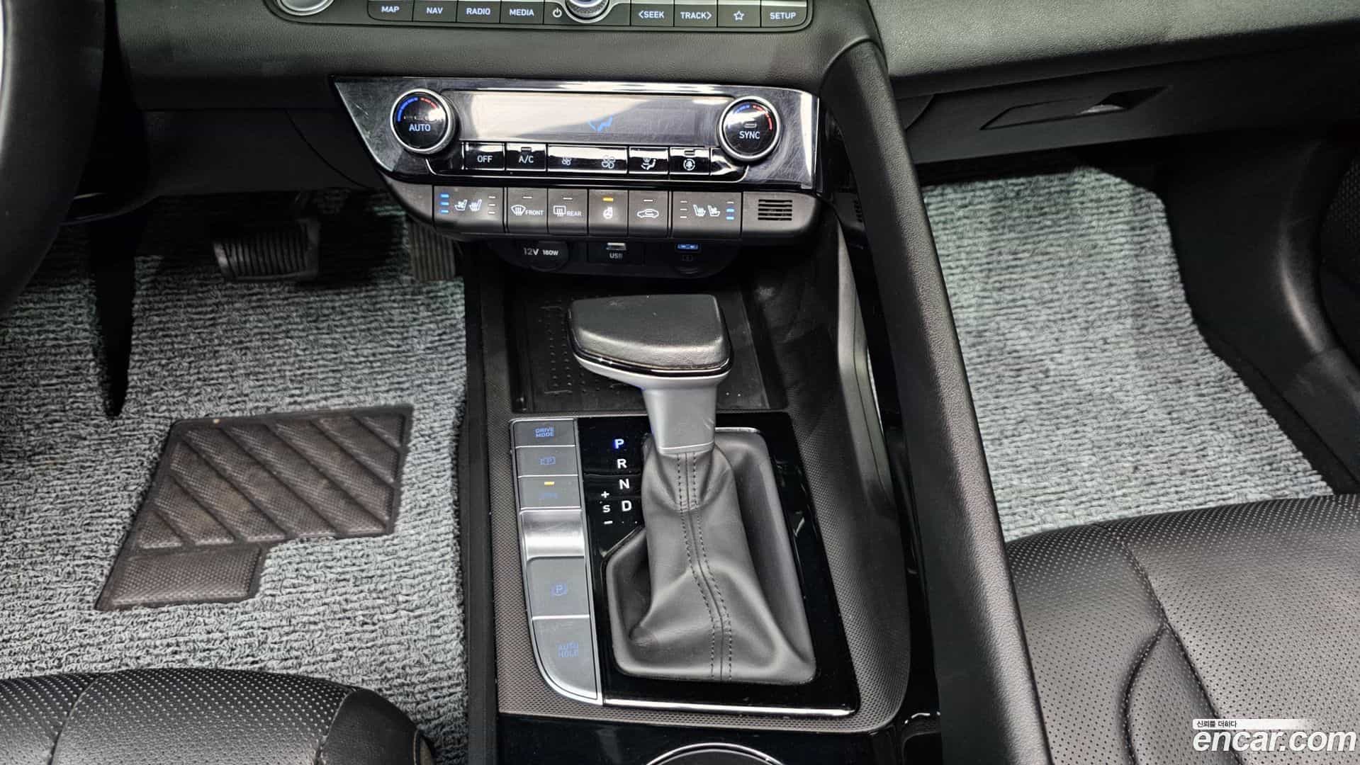 AVANTE Hyundai 2022.1-INNER-009