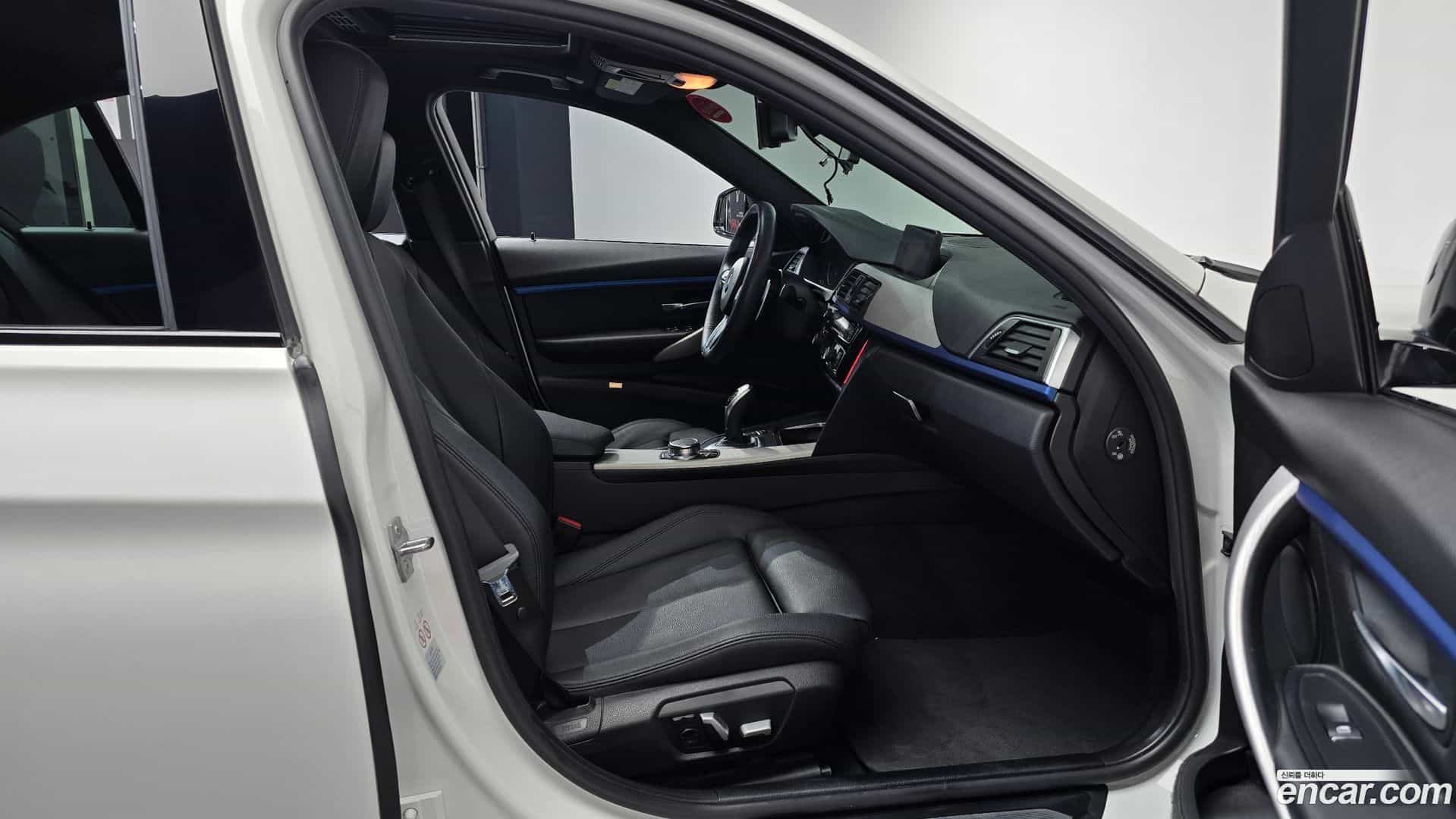 3-Series BMW 2018.7-INNER-036
