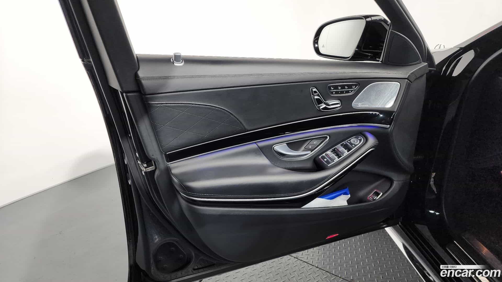 S-Class Mercedes-Benz 2020.8-INNER-034