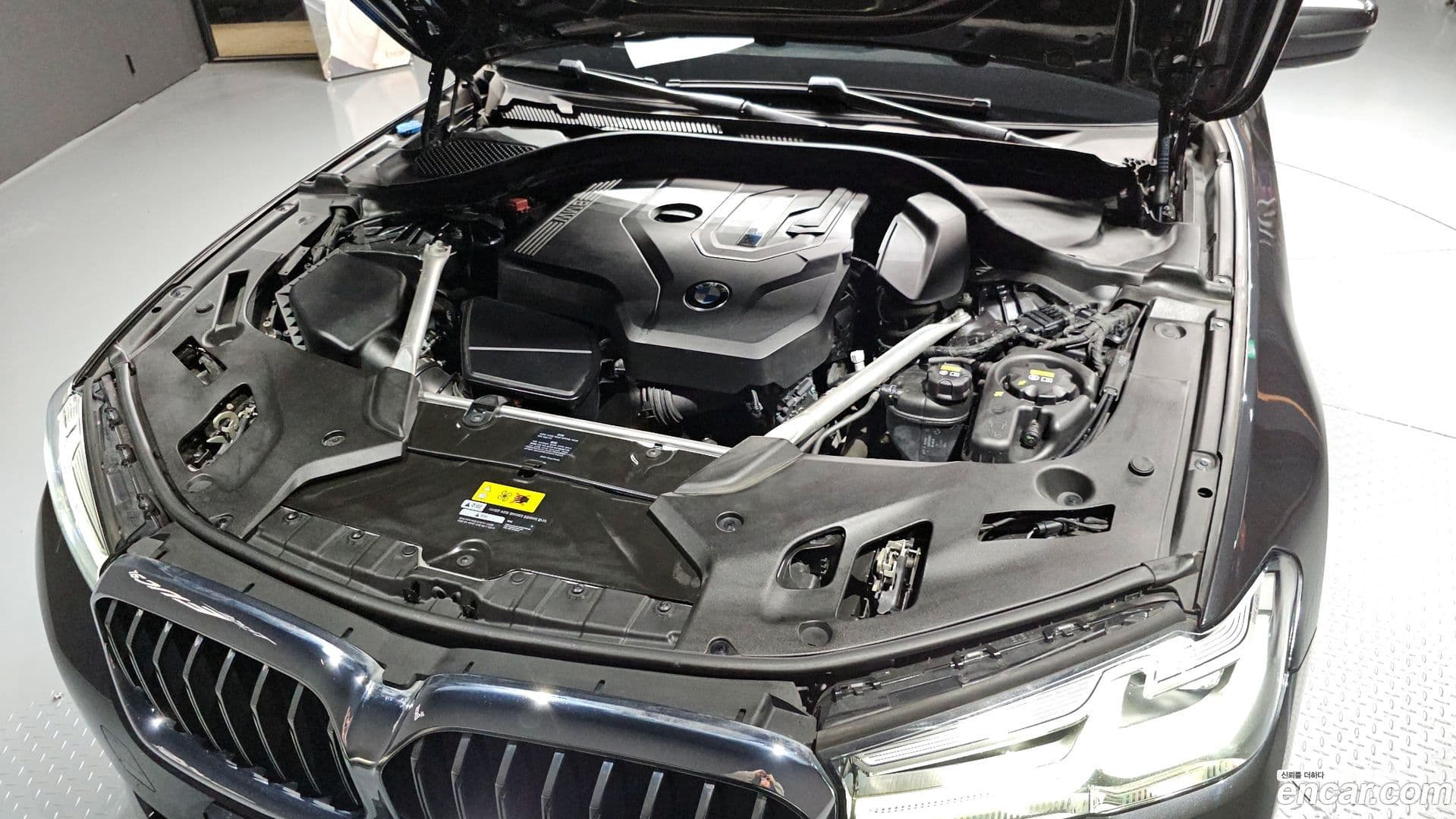 Main__Slider__Photo:5-Series BMW 2020.10-5