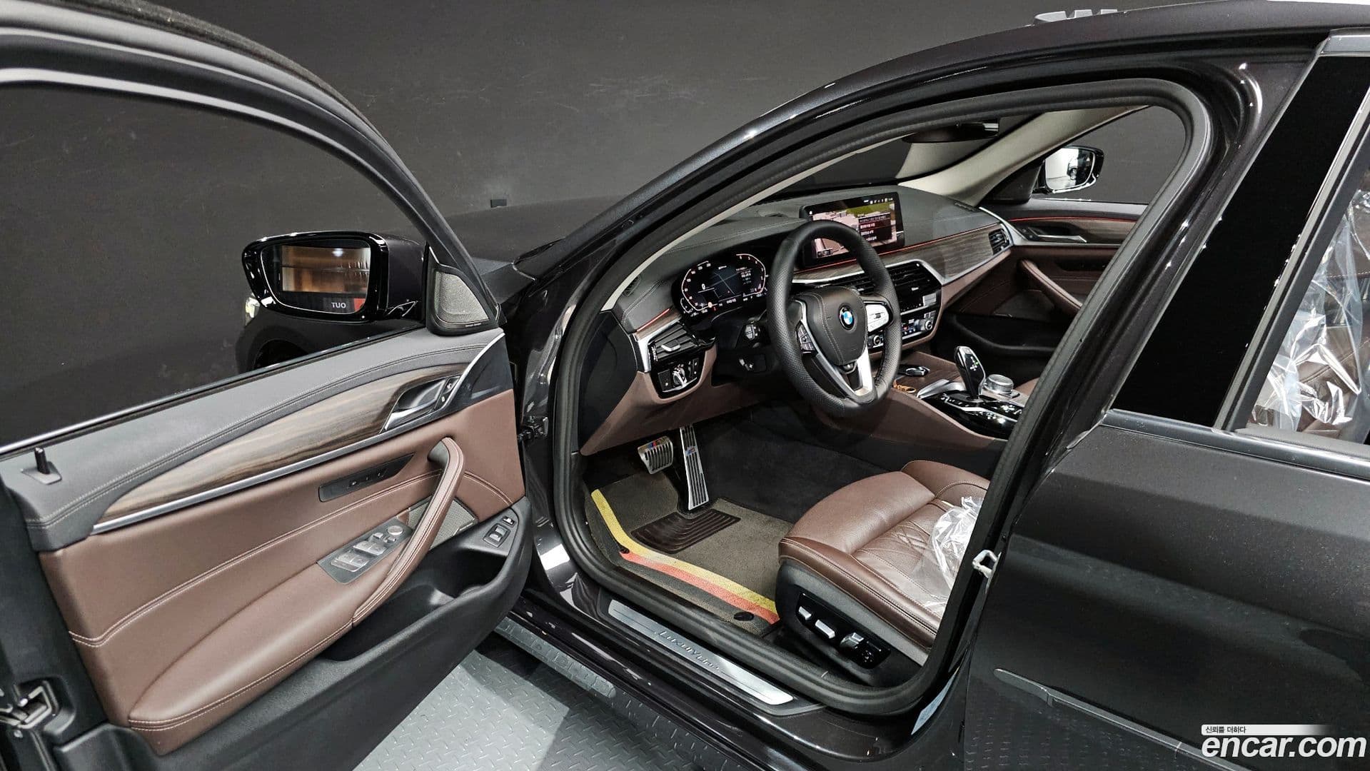 Main__Slider__Photo:5-Series BMW 2020.10-9