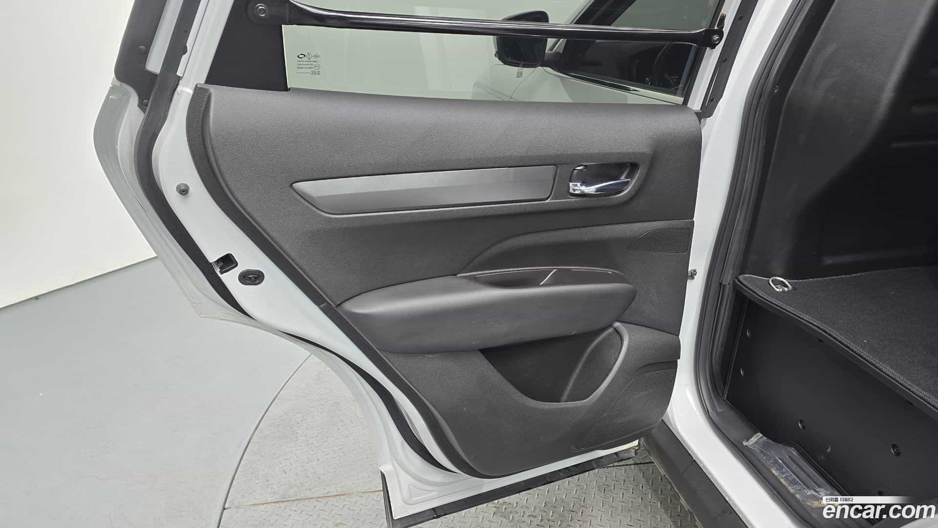 QM6 Renault Korea 2023.2-INNER-035