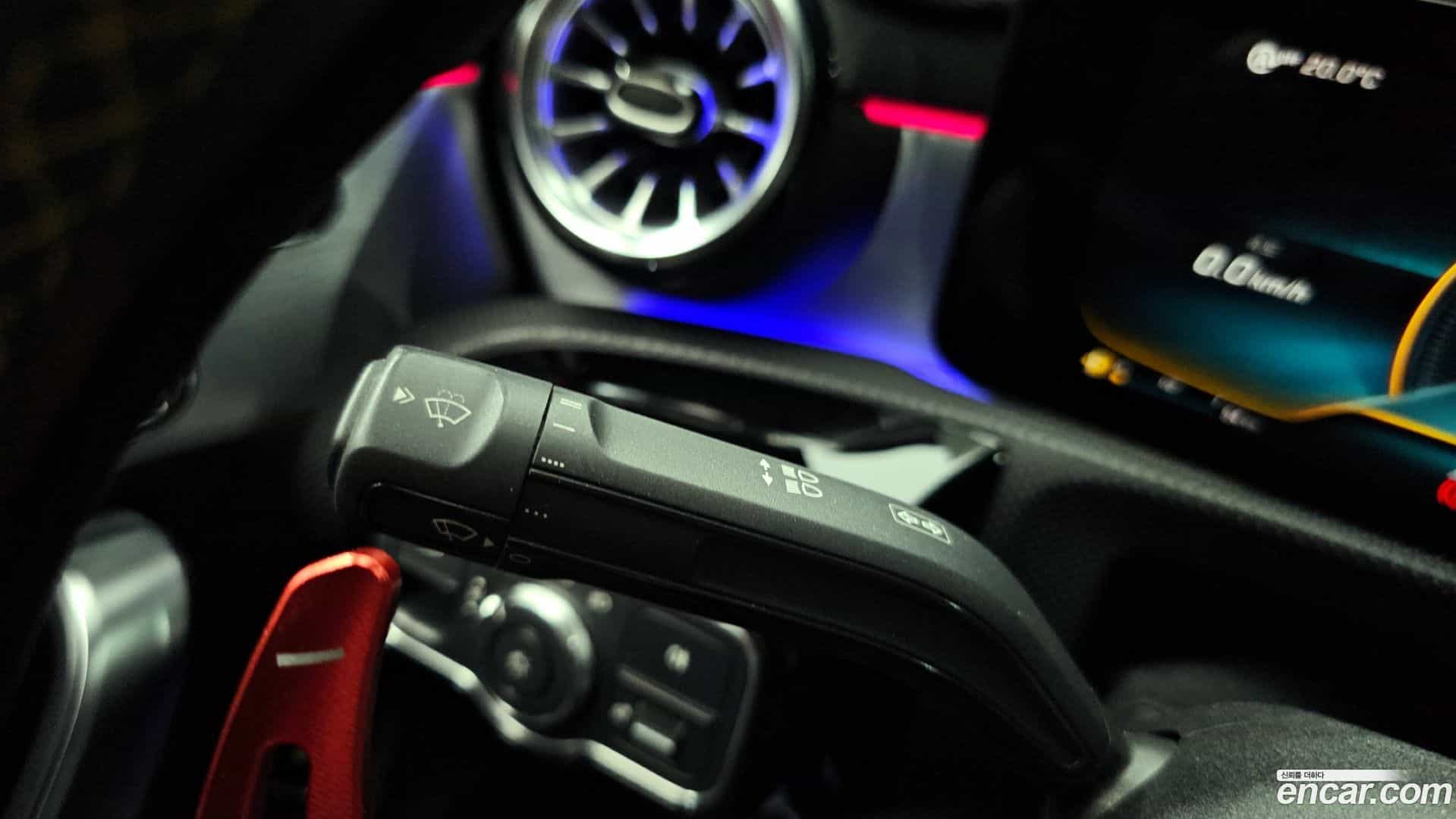 CLA-Class Mercedes-Benz 2021.8-OPTION-041