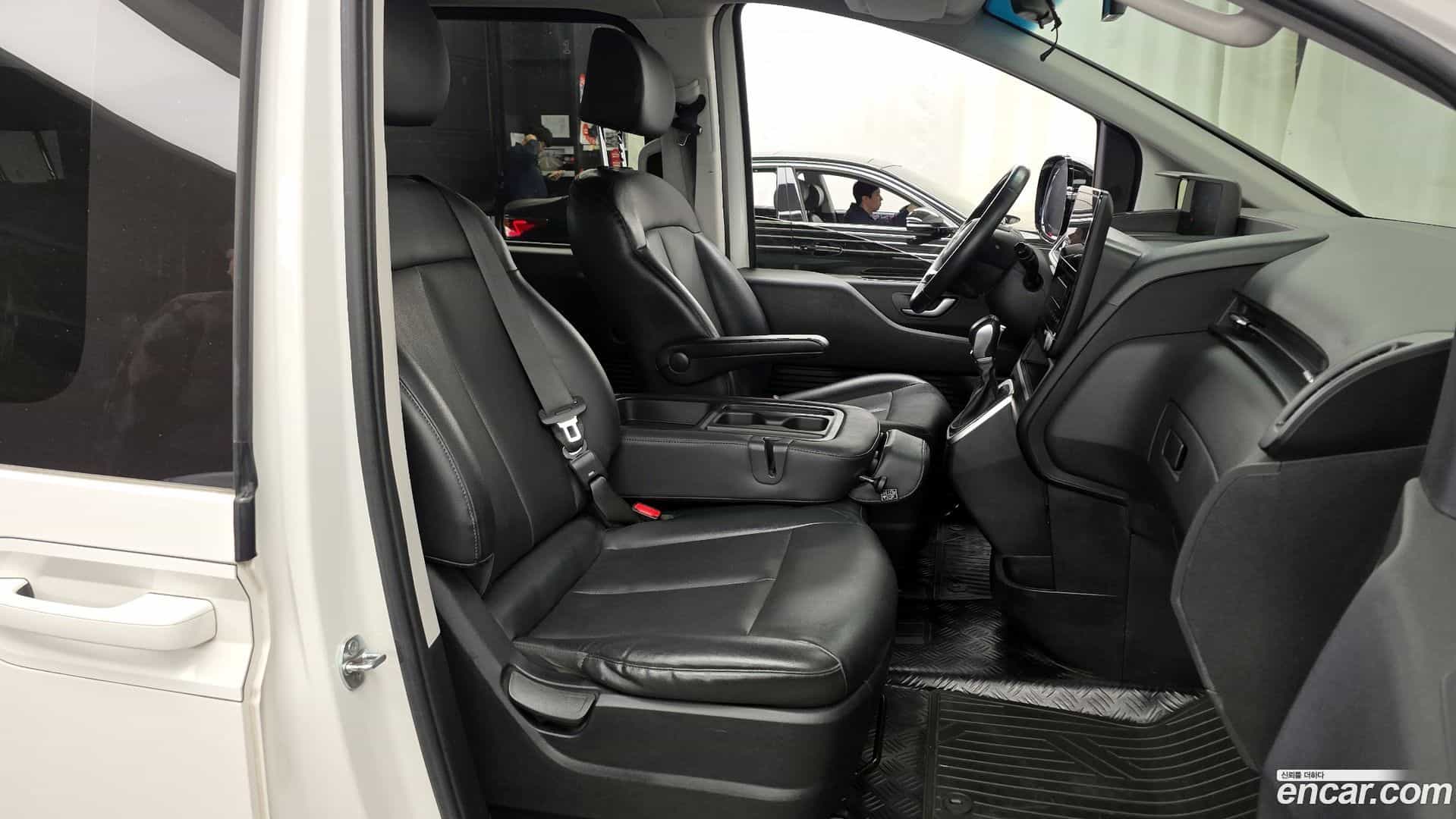 Staria Hyundai 2024.0-INNER-036