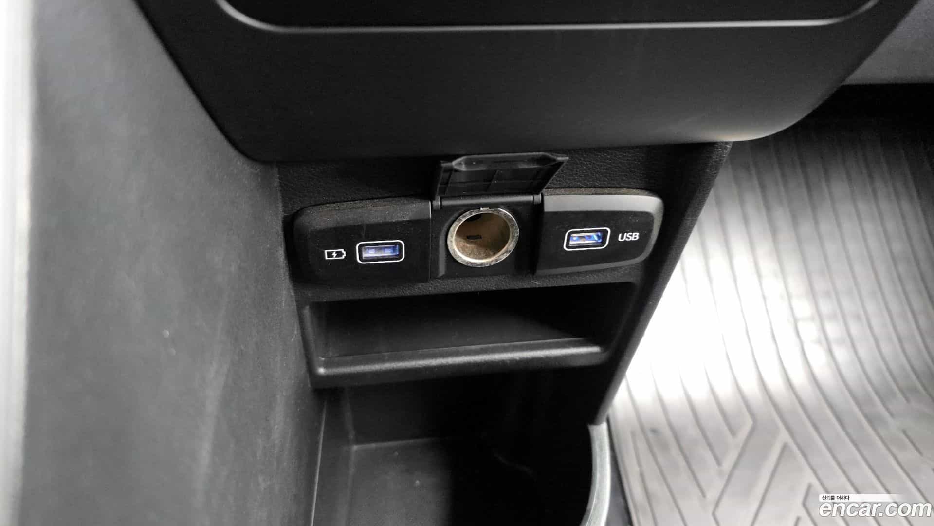 Staria Hyundai 2024.0-OPTION-043
