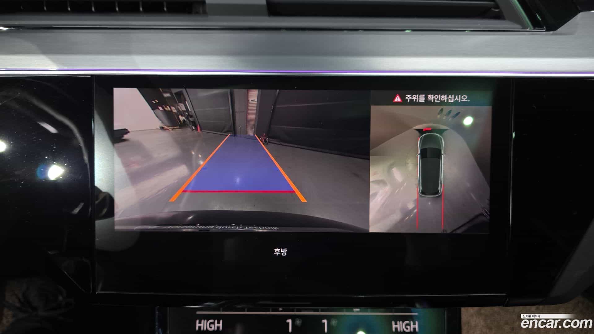 e-tron Audi 2021.11-OPTION-019