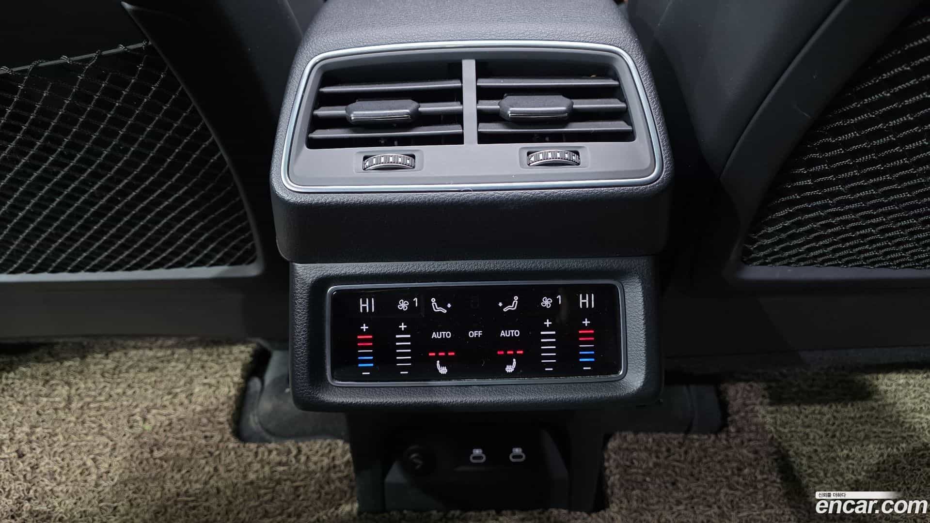e-tron Audi 2021.11-OPTION-022