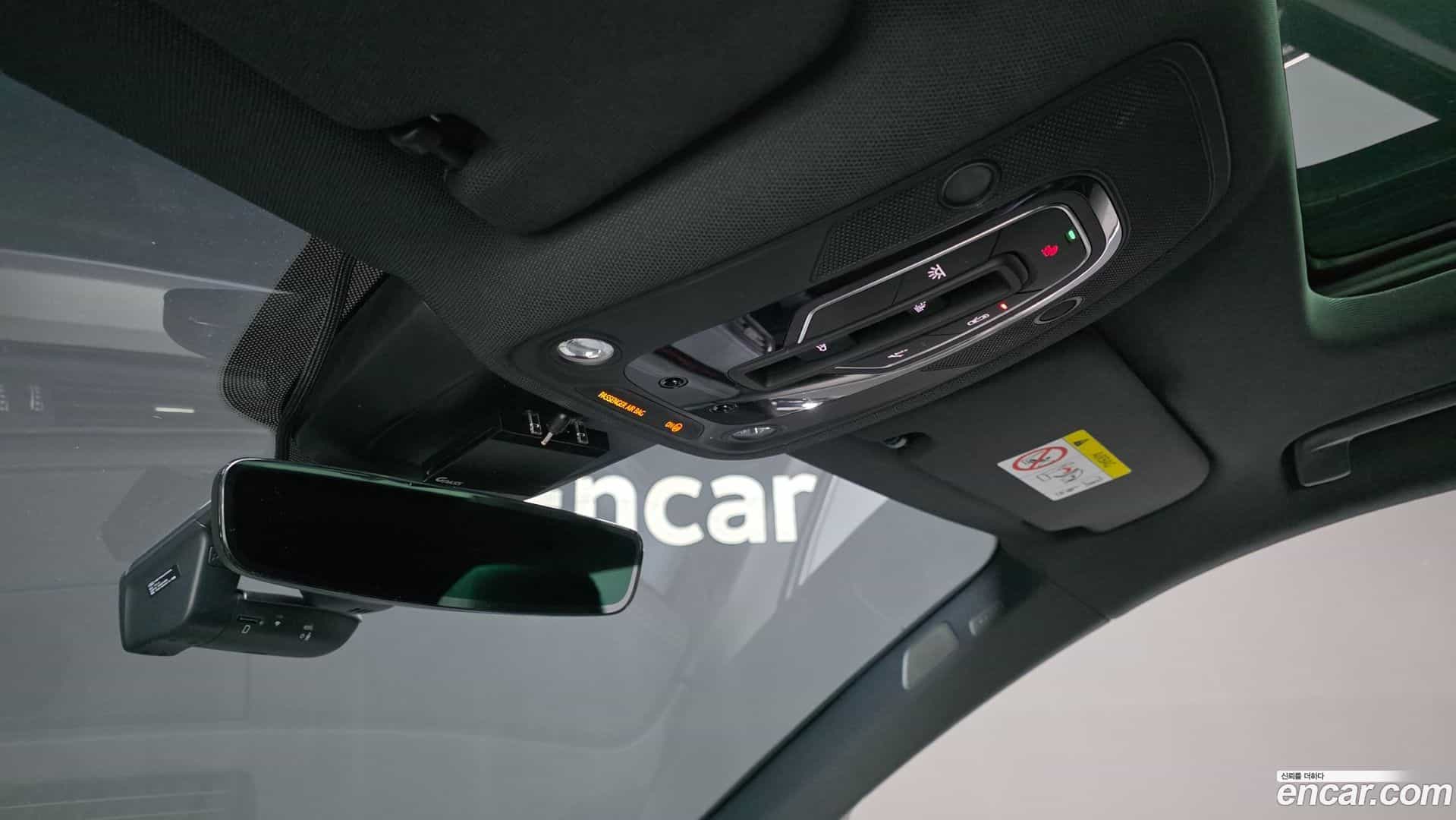 e-tron Audi 2021.11-OPTION-044