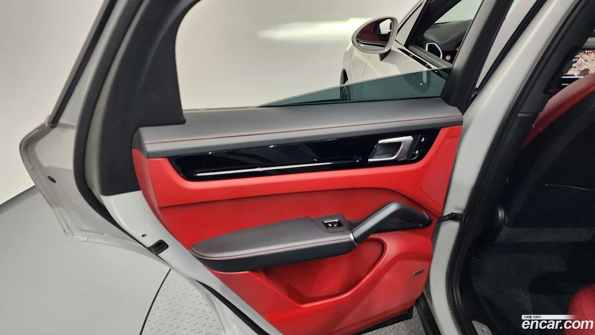 Cayenne Porsche 2021.2-INNER-035