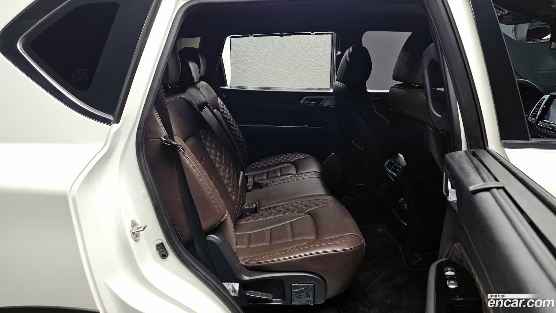 Rexton KG Mobility 2022.8-OPTION-015