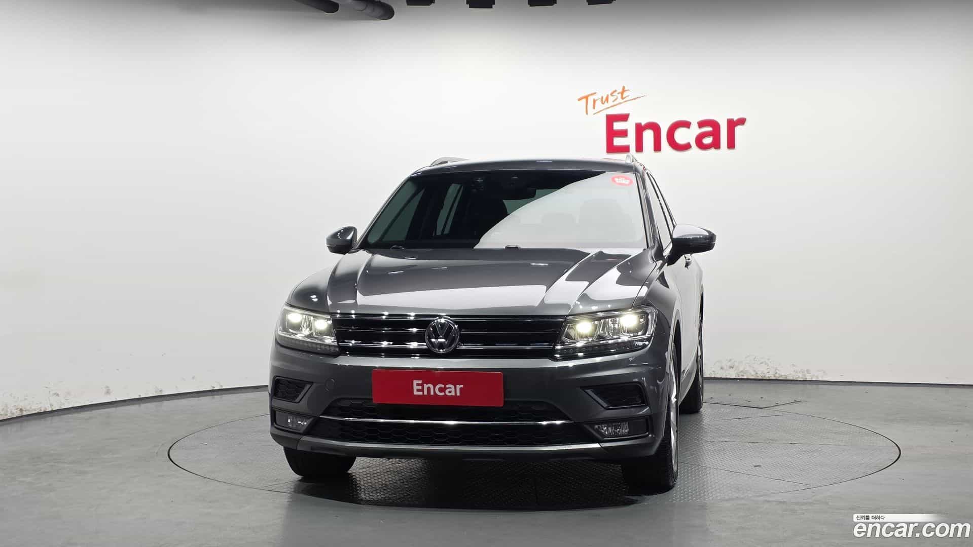 Tiguan Volkswagen 2020.9-OUTER-003