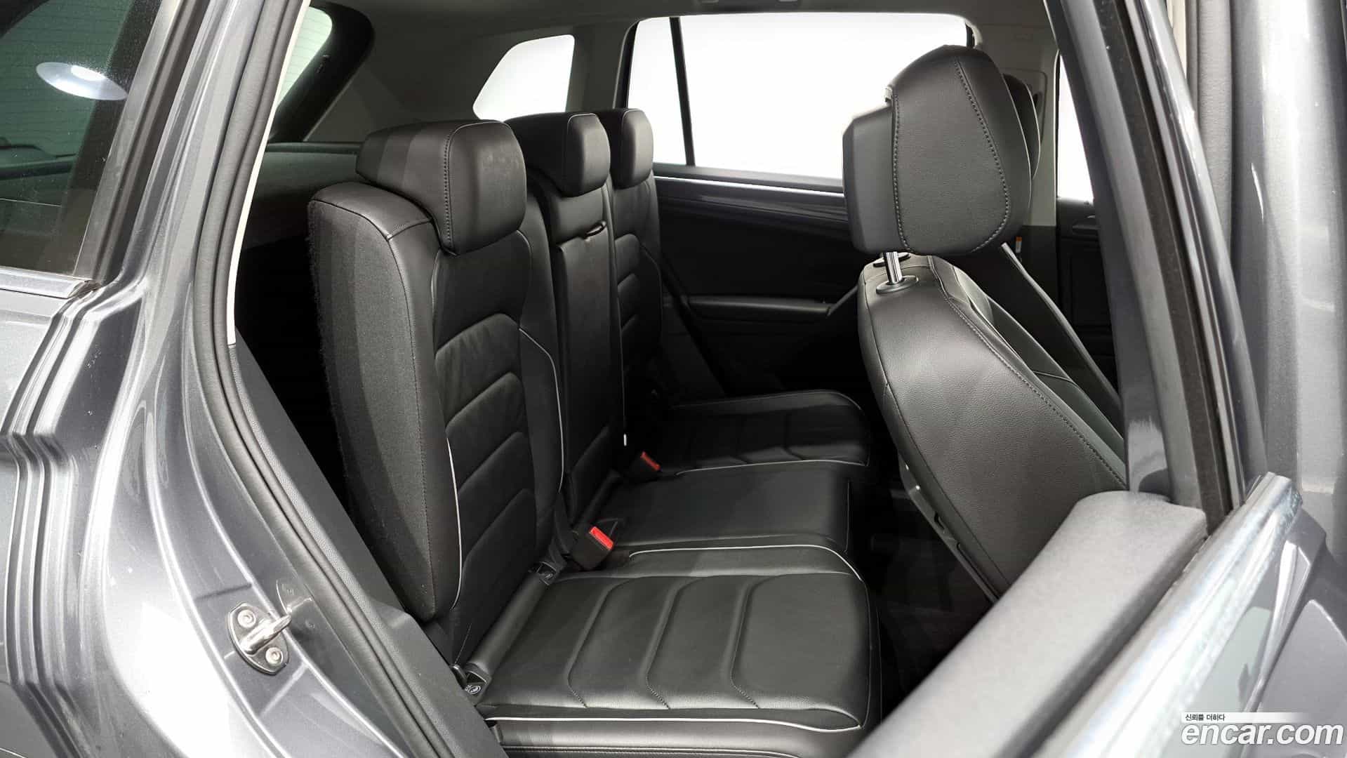 Tiguan Volkswagen 2020.9-OPTION-015